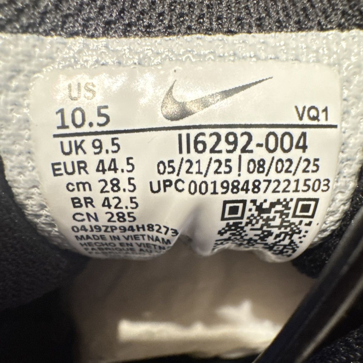 Nike Mens Nike V5 RNR Size 10.5 Size US 10.5 / EU 43-44 - 7 Thumbnail