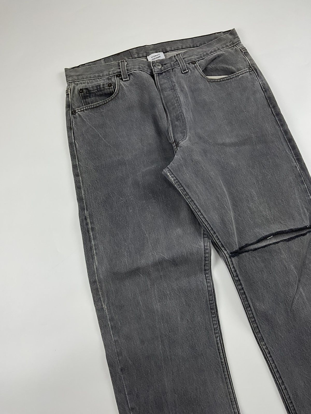 Vetements Vetements x Levis Embroidered Logo Size US 34 / EU 50 - 3 Thumbnail