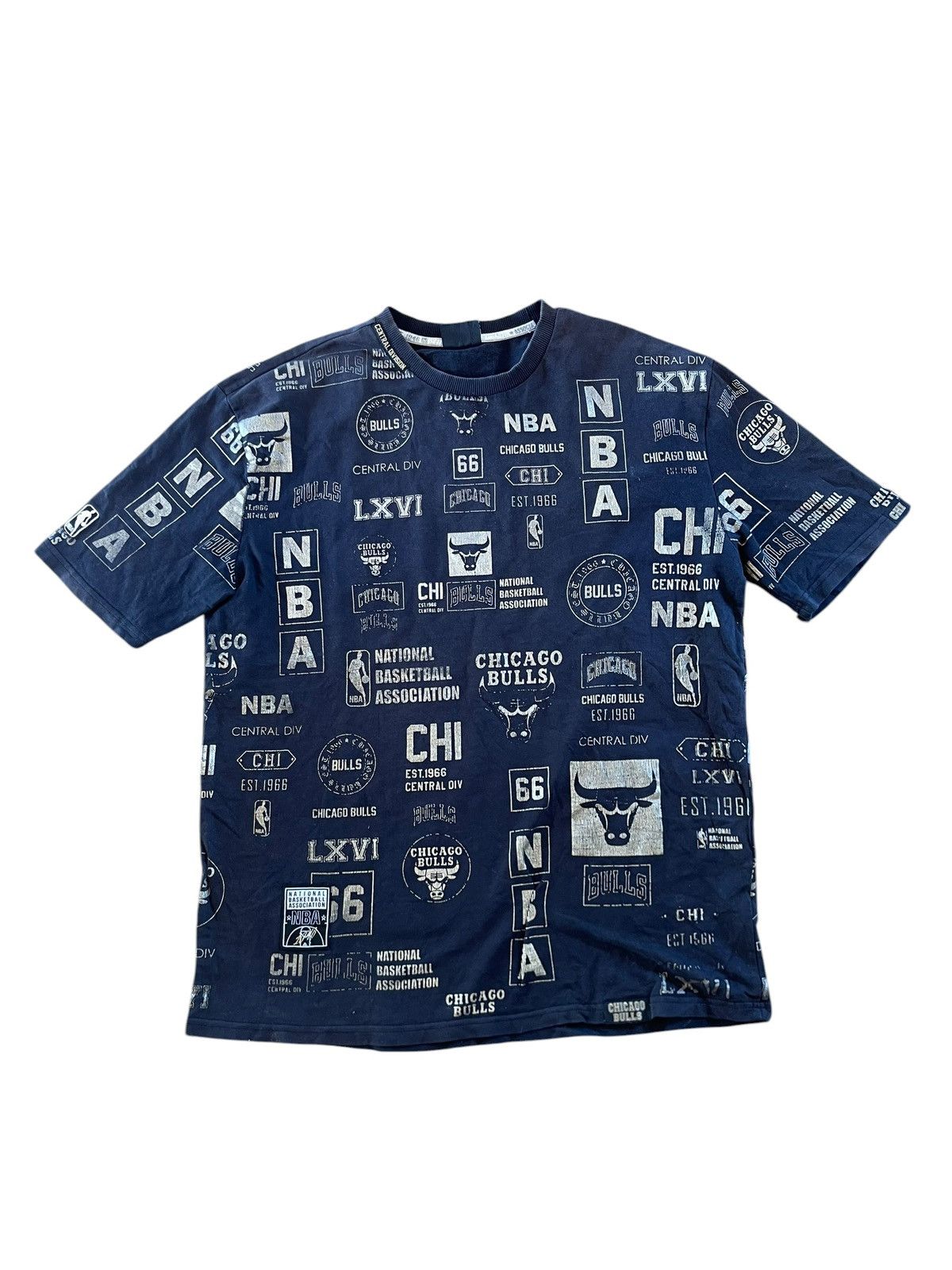 NBA NBA Chicago Bulls Full Print Tee Size US L / EU 52-54 / 3 - 1 Thumbnail