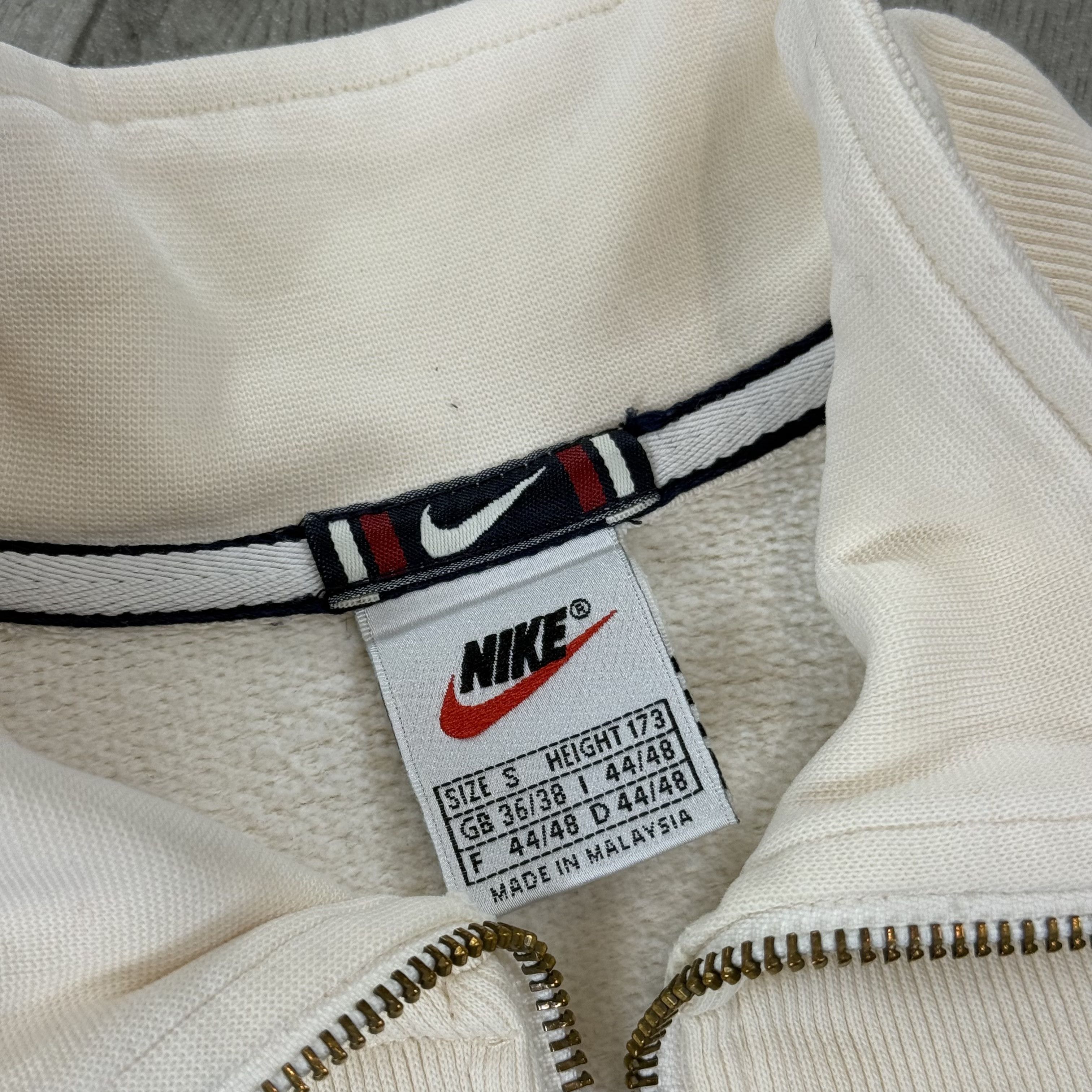 Nike Vintage Nike 90s Embroidered Beige 1/4 Zip Sweatshirt Size US S / EU 44-46 / 1 - 9 Thumbnail