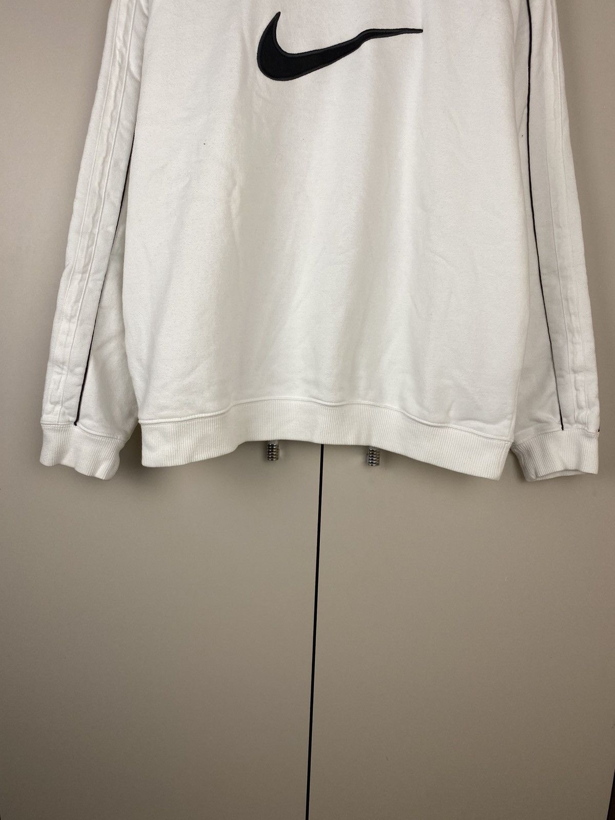 Nike Vintage Nike Big Logo White Sweatshirt Y2K Drill style Size US M / EU 48-50 / 2 - 3 Thumbnail