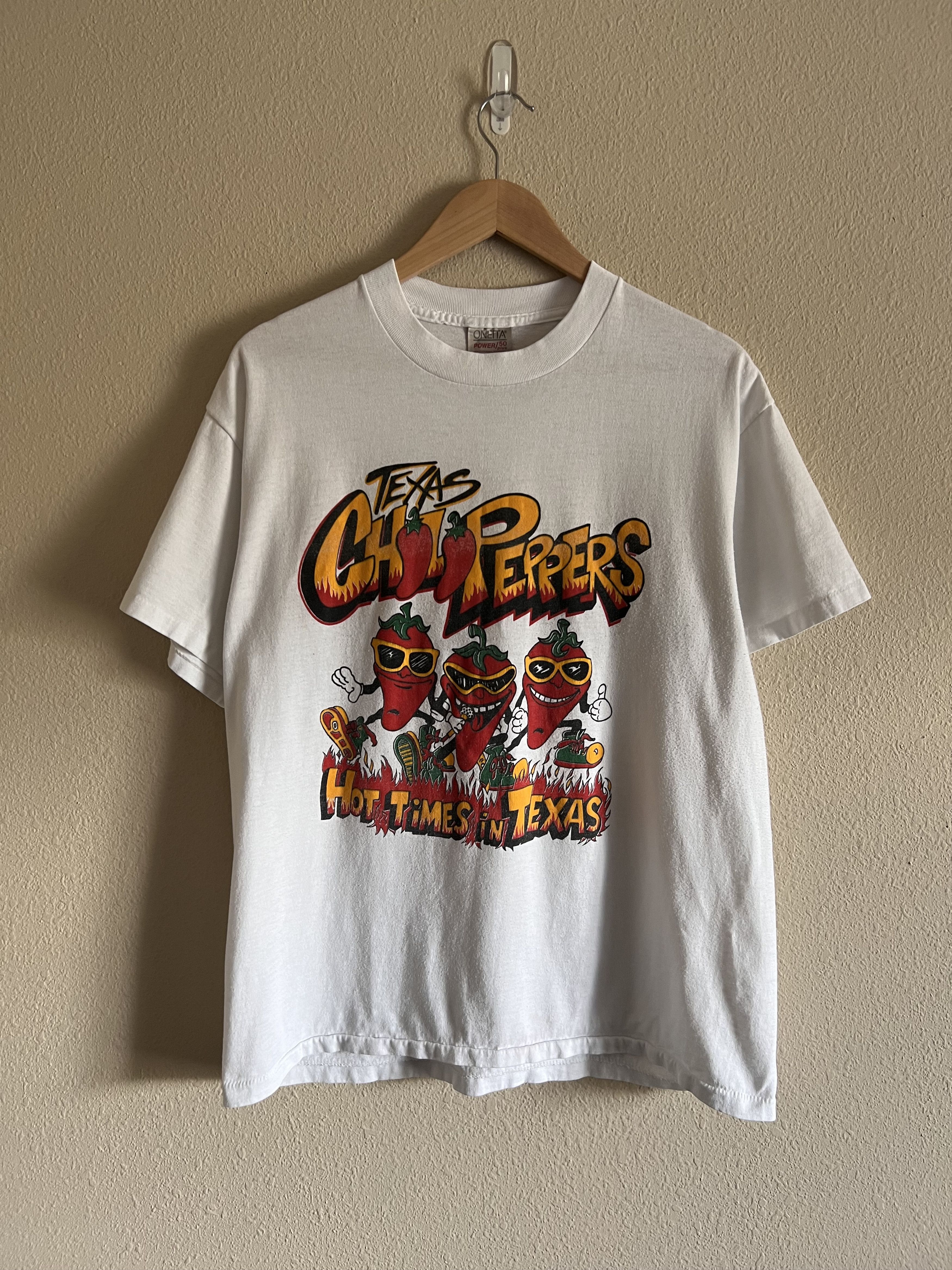 Vintage Vintage 90s Texas Chili Peppers Tee in White Size US L / EU 52-54 / 3 - 2 Thumbnail
