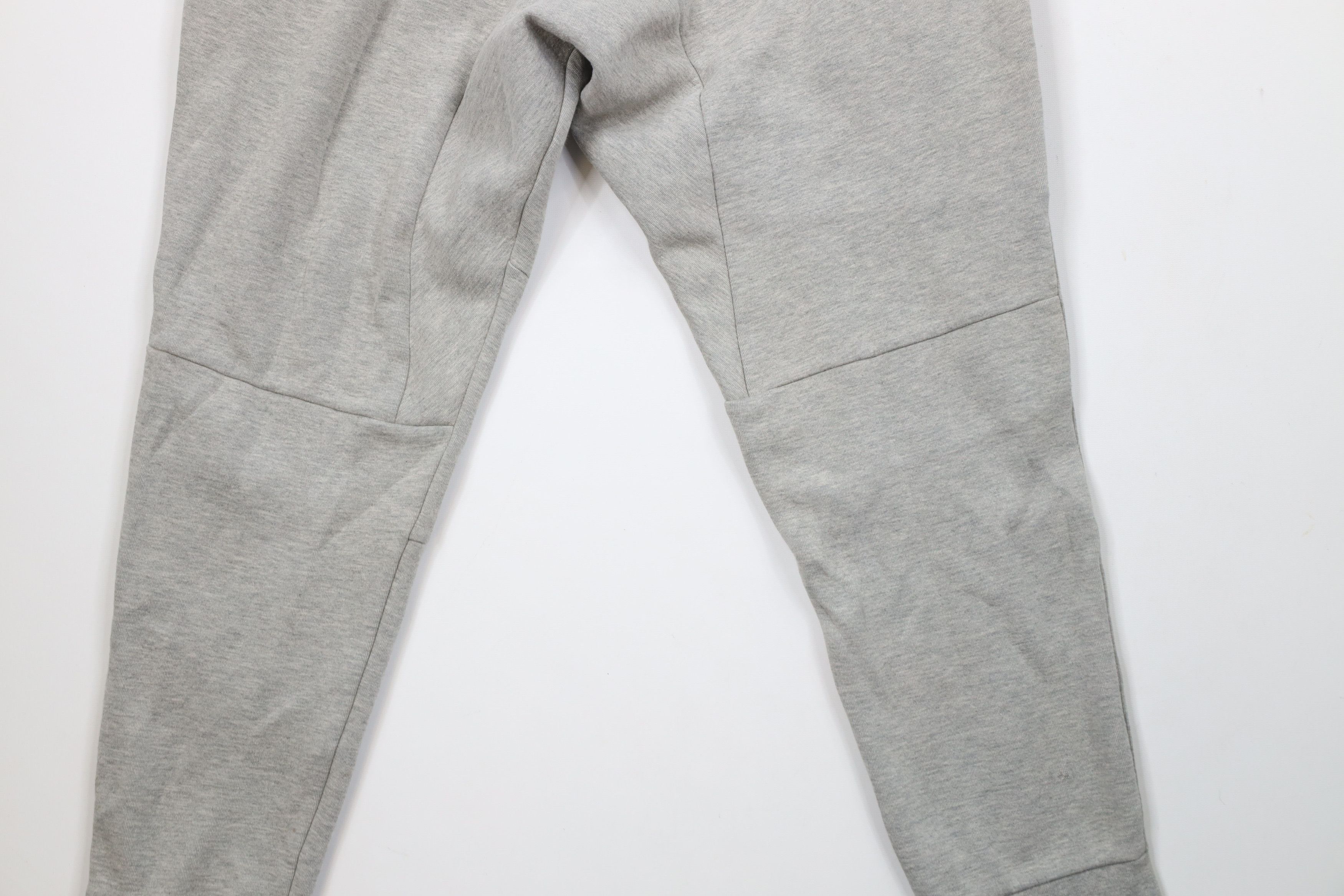Nike Nike Tech Fleece Spell Out Cuffed Sweatpants Joggers Gray Size US 38 / EU 54 - 14 Thumbnail