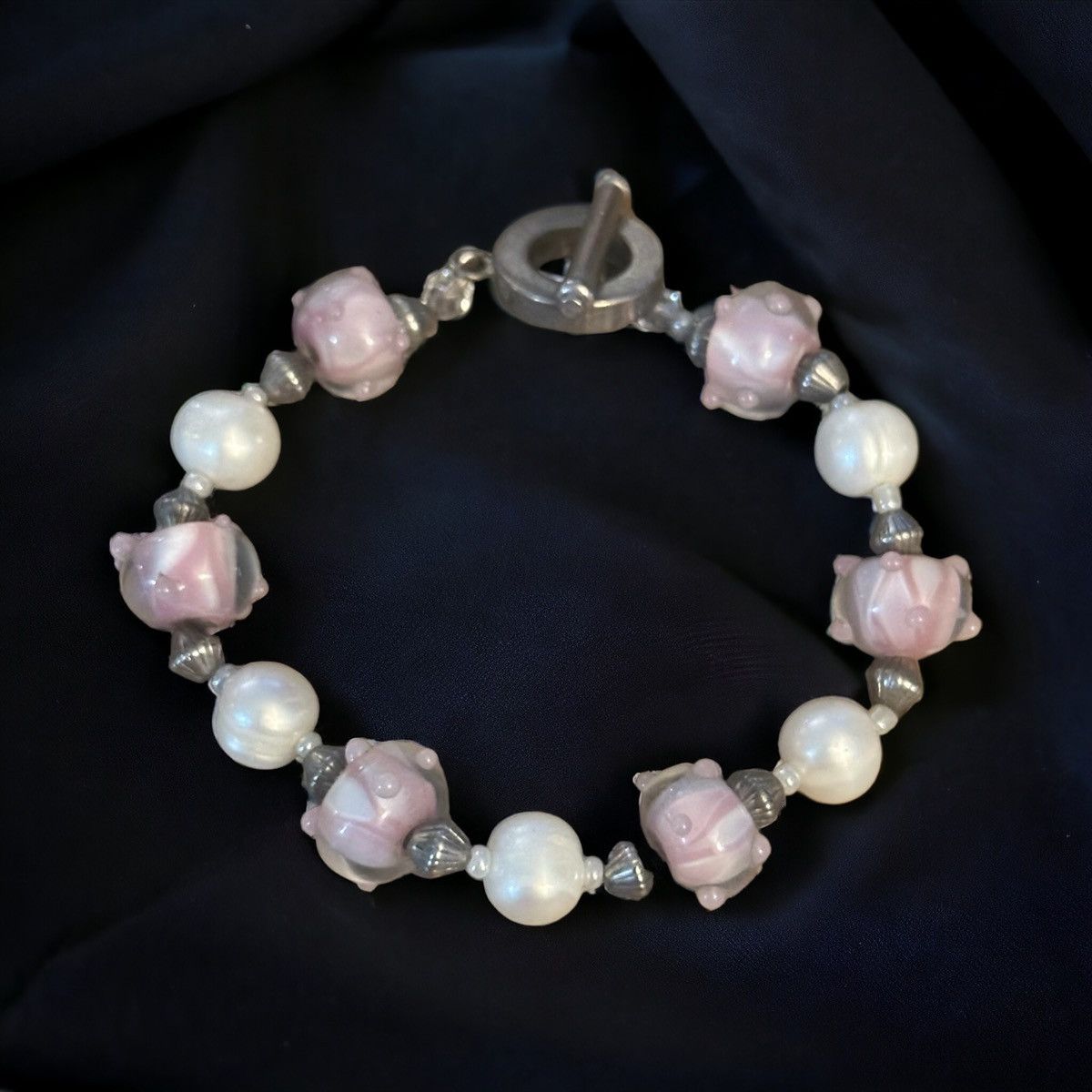 Vintage Vintage cultured pearl and pink lampwork bead bracelet Size ONE SIZE - 1 Thumbnail