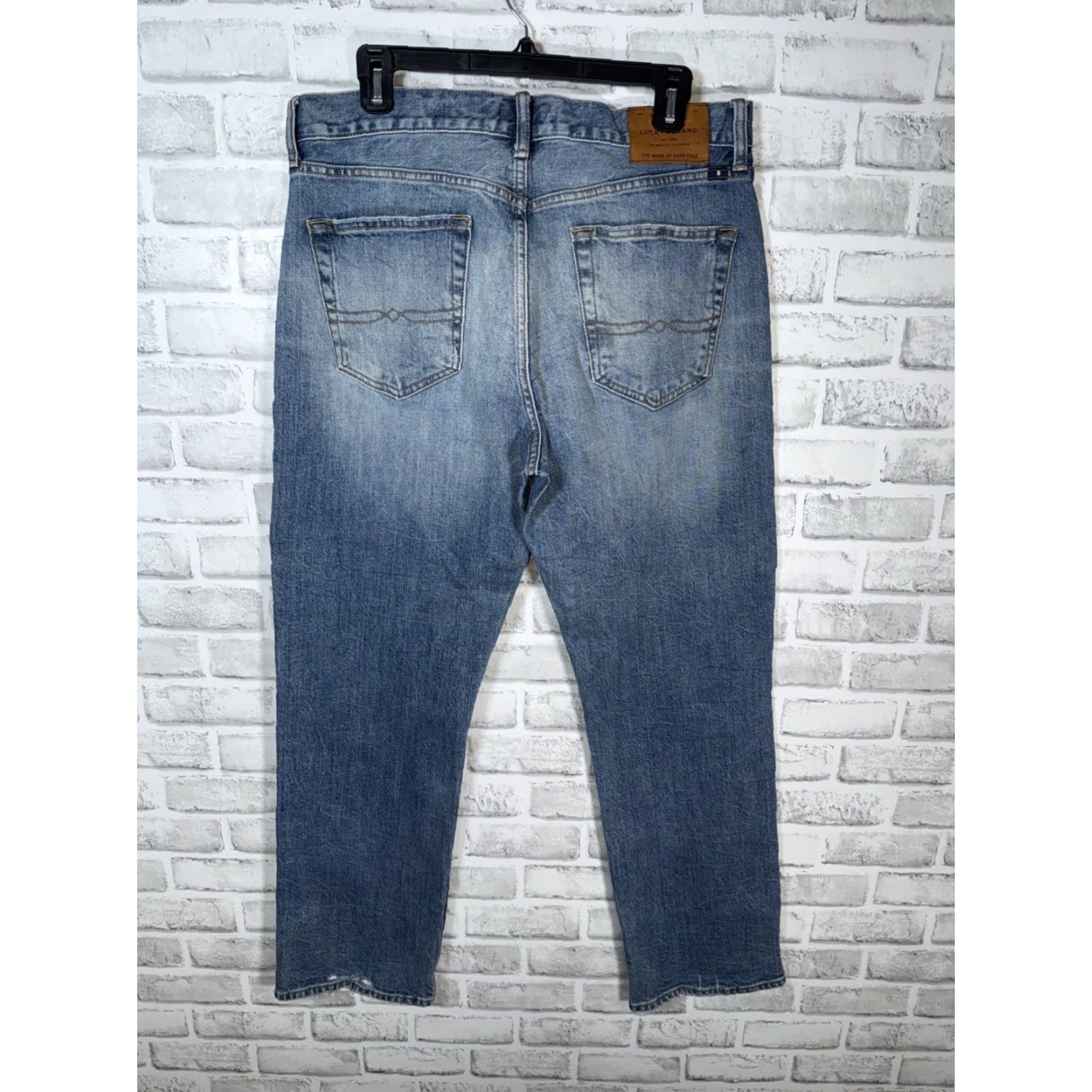 Lucky Brand Lucky Brand Jeans Mens 33x30 Blue Fade 363 Straight Naturally Distressed Size US 33 - 7 Thumbnail