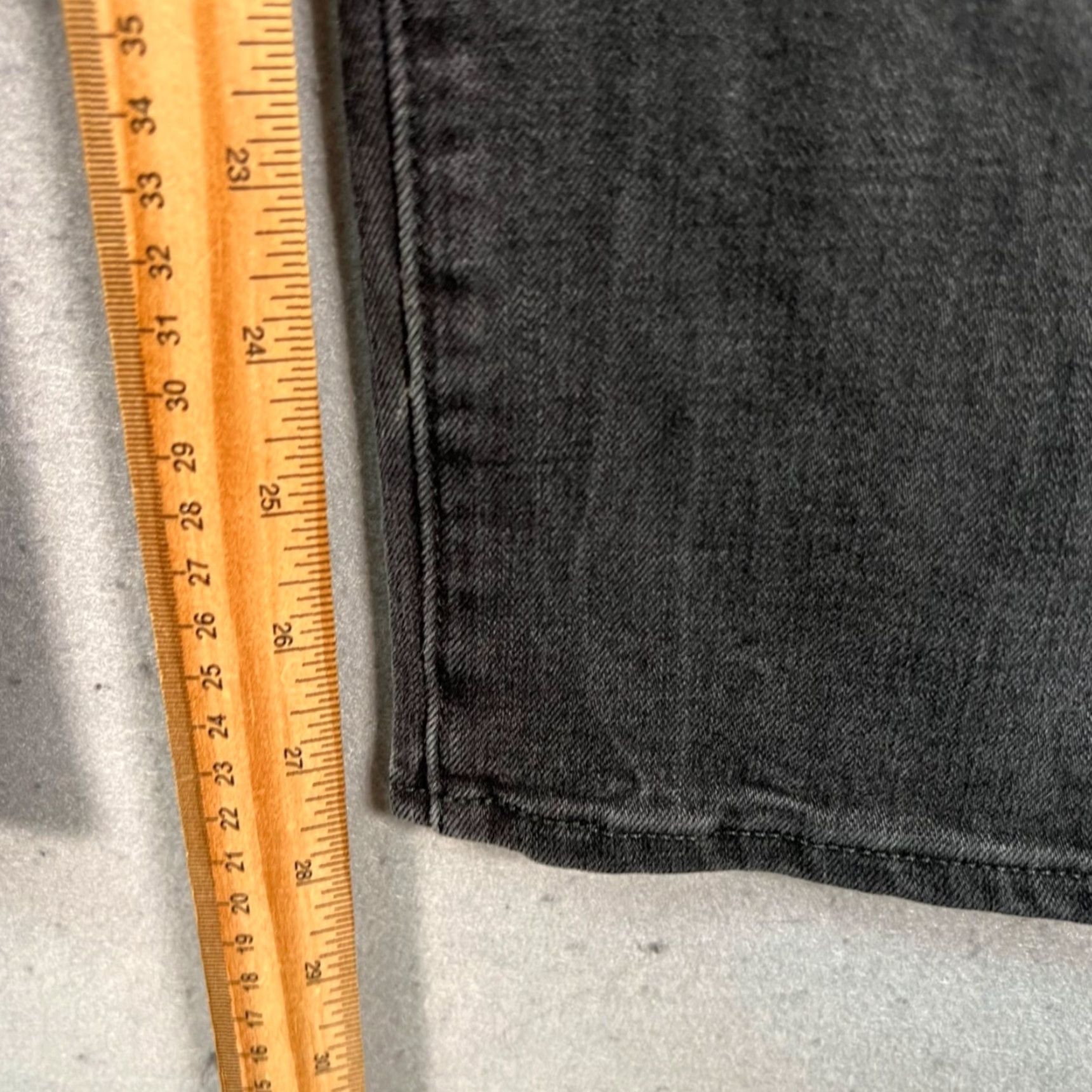 American Eagle Outfitters American Eagle Outfitters Mens Jeans 30x29 Black Denim 5-Pocket Straight Zip COTTON POLYESTER Vintage No Adults Mens Jeans Size US 30 / EU 46 - 7 Thumbnail