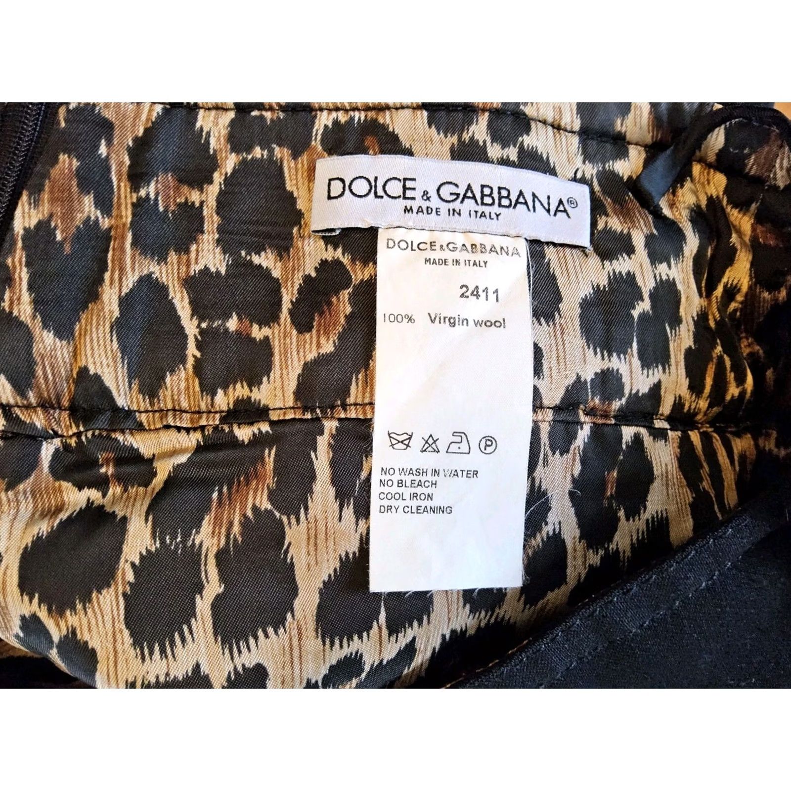 Dolce & Gabbana VINTAGE Dolce&Gabbana Skirt 38 Wool Lined Knee Length Black Rhinestone Pencil Women Size 26" / US 2 / IT 38 - 4 Thumbnail