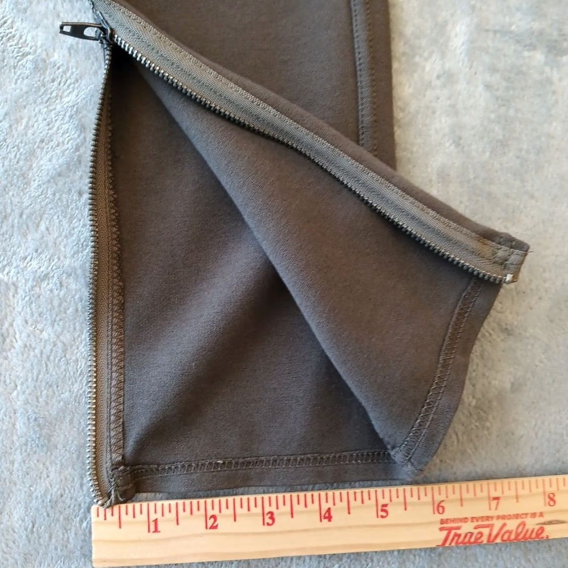 Athleta Athleta Pants Womens Size 14 Gray Ankle Zip Skinny Stretch Pockets 33x28.5 Size 36" / US 14 / IT 50 - 6 Thumbnail