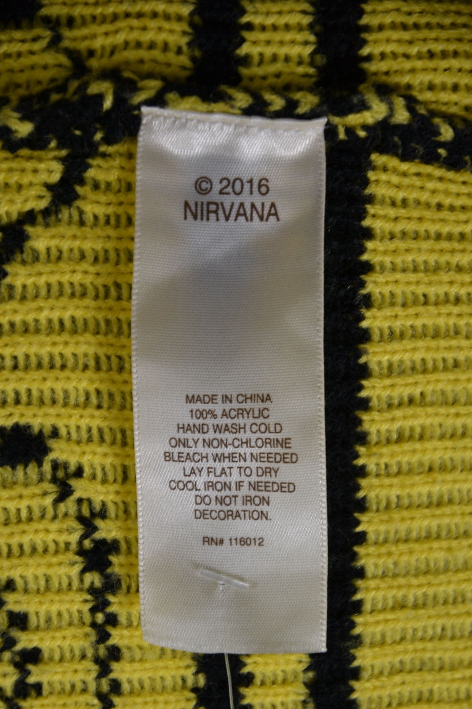 Other NIRVANA Sweatshirt Sweater XL Mens 2016 Smile Kurt Cobain Size US XL / EU 56 / 4 - 8 Thumbnail