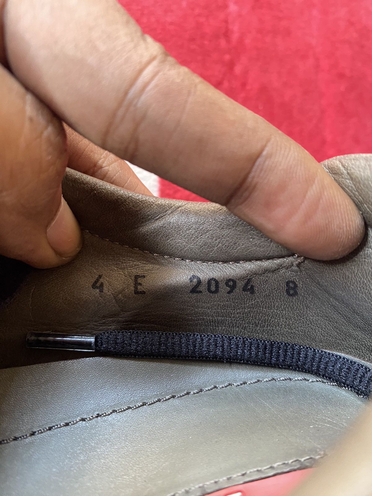 Prada Prada Low Top Shoes Size US 8 / EU 41 - 7 Thumbnail
