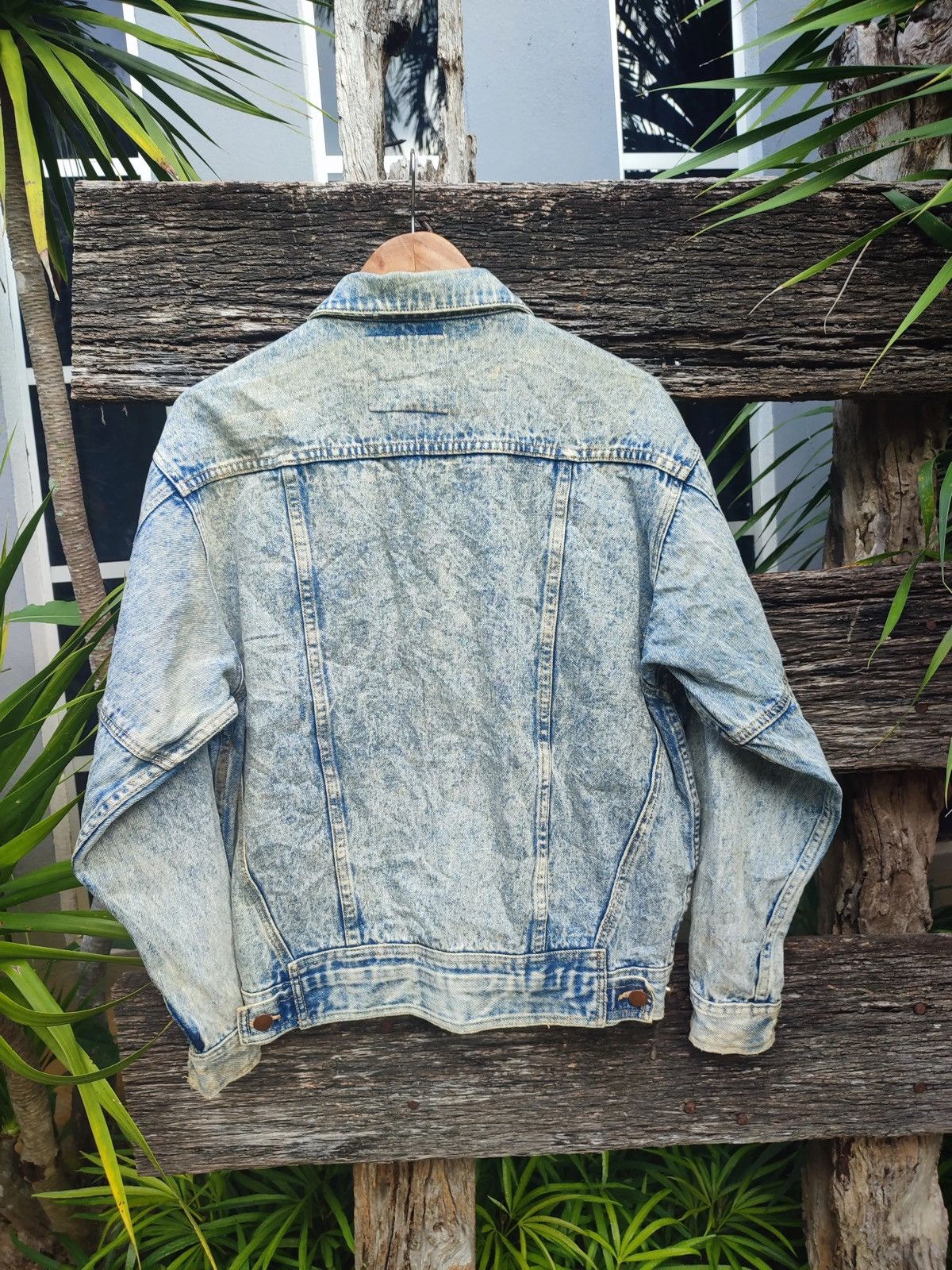 Other Vintage Campus In Acid Wash Denim Jacket – Made in Japan Size US M / EU 48-50 / 2 - 4 Thumbnail