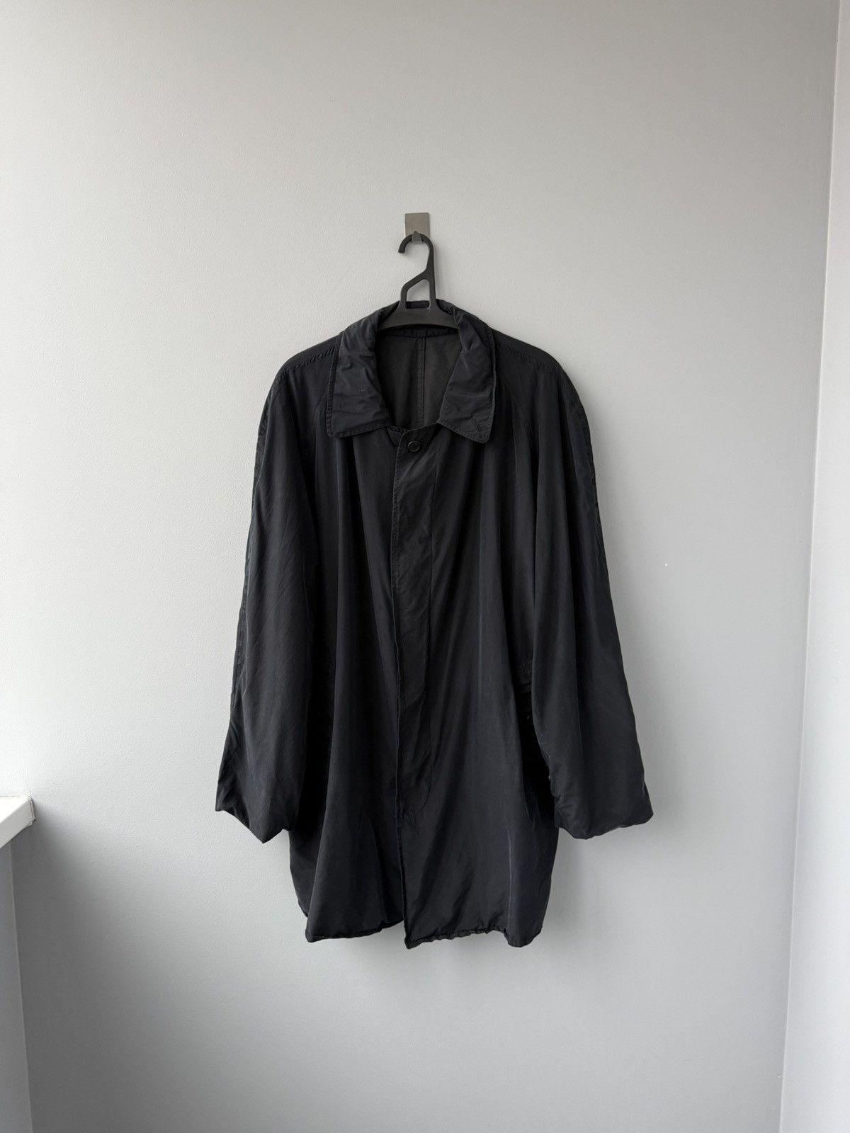 Burberry Burberrys Silk Coat Mens Size US M / EU 48-50 / 2 - 1 Thumbnail