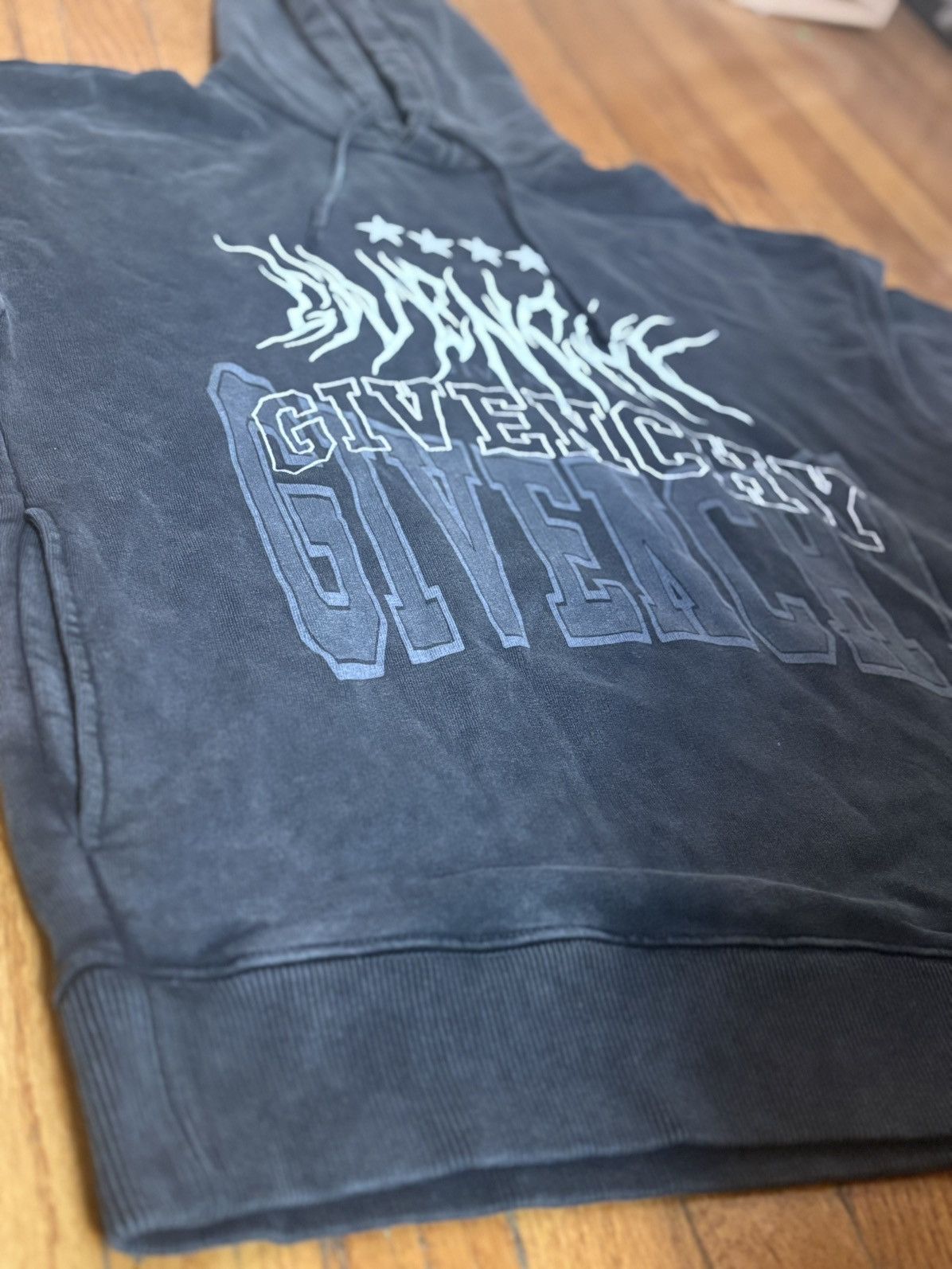 Designer × Givenchy Givenchy Washed Black Hoodie Size M Size US M / EU 48-50 / 2 - 8 Thumbnail