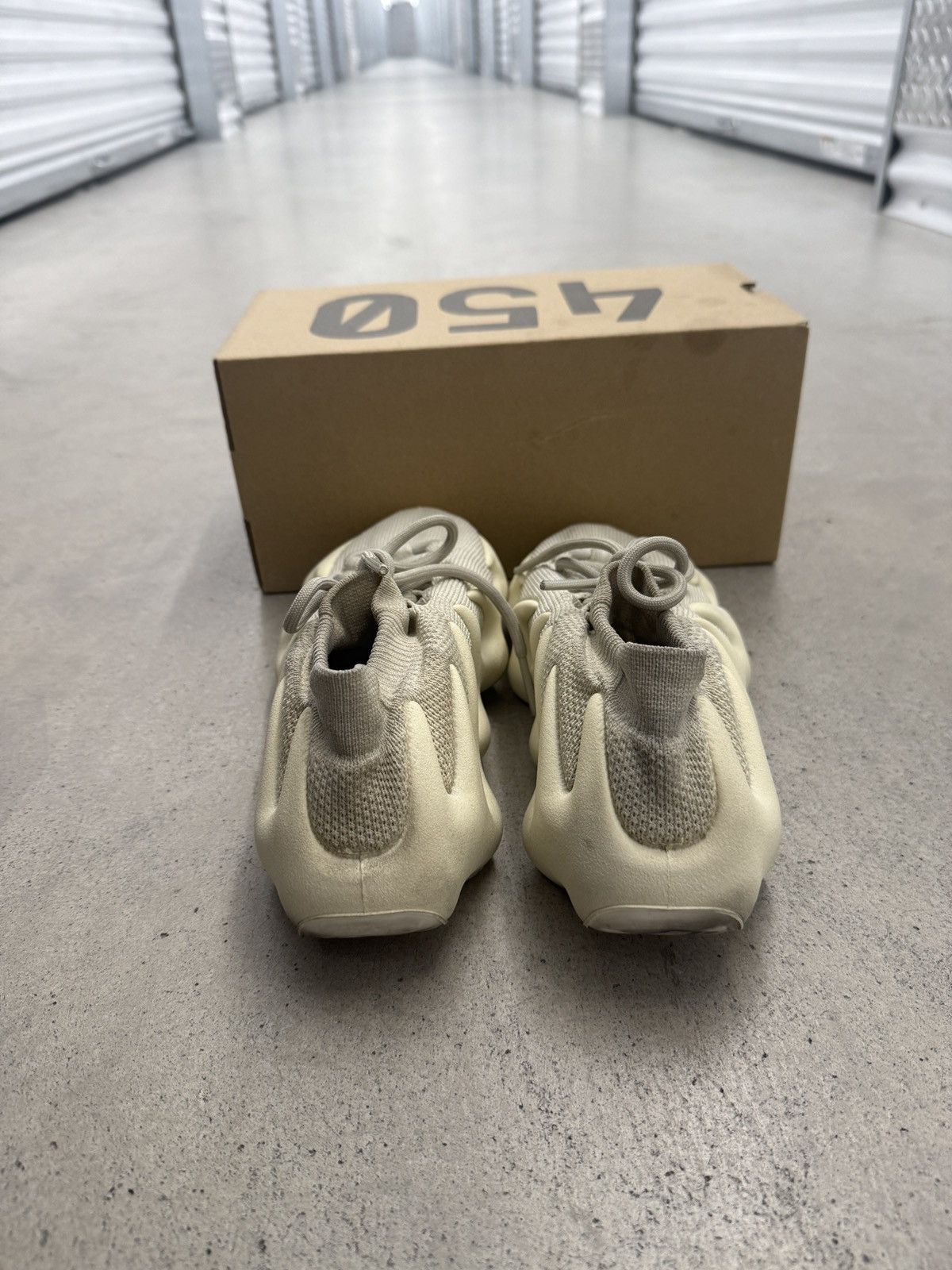 Yeezy Adidas Yeezy 450 Cloud White Size US 5.5 / IT 35.5 - 4 Thumbnail