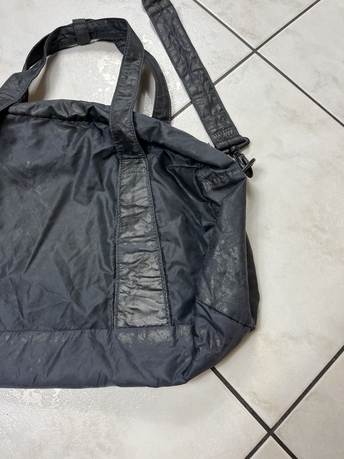 Nike × Vintage Vintage Nike y2k sport gym bag small travel crossbody swoosh Size ONE SIZE - 9 Thumbnail