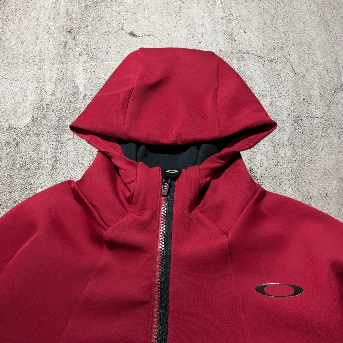 Oakley 2000s Oakley Logo Outdoor Tech Softshell Jacket Ziphoodie Size US L / EU 52-54 / 3 - 6 Thumbnail