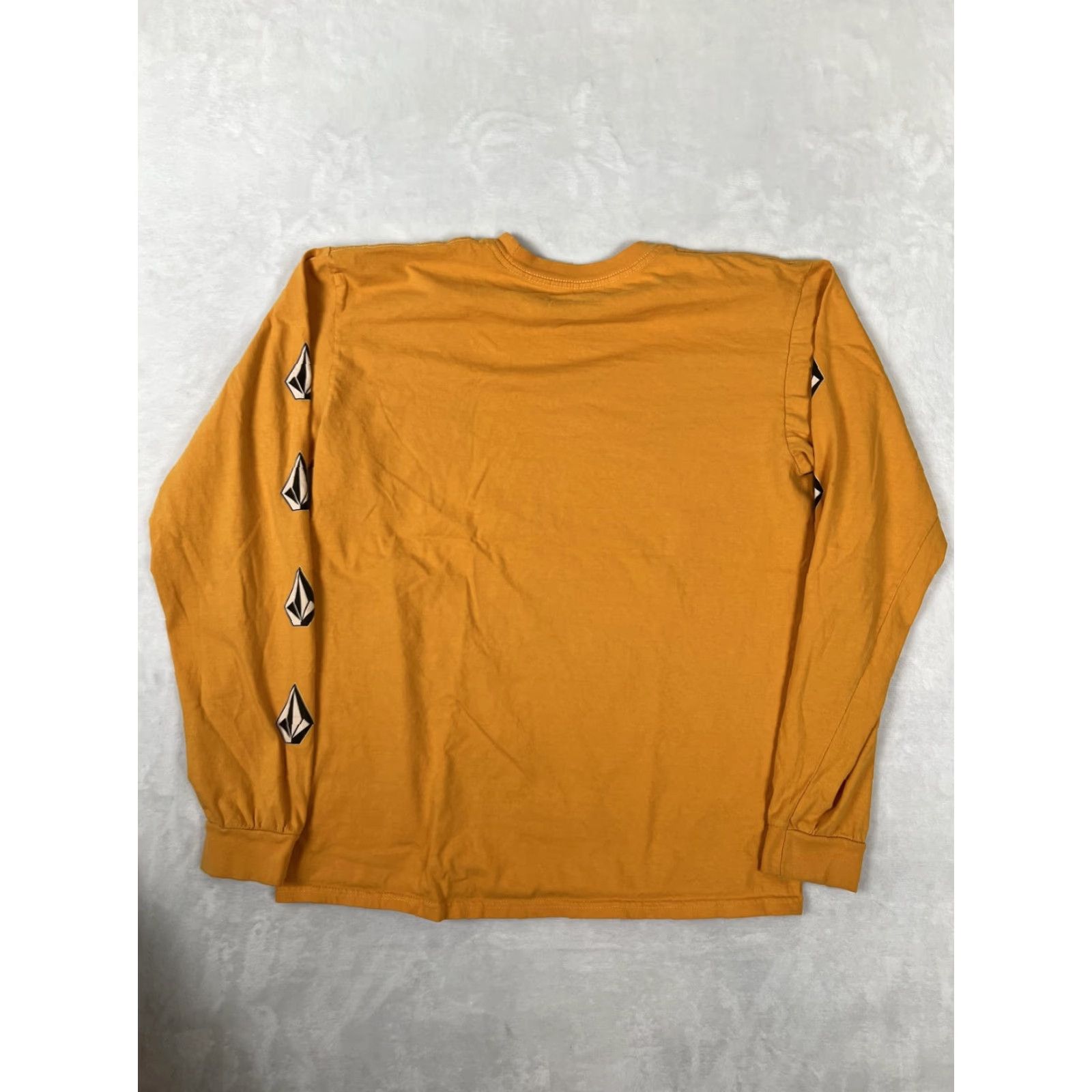 Volcom VINTAGE Volcom Long Sleeve T-Shirt L Yellow Stone Logo Skate Streetwear Y2K Size US L / EU 52-54 / 3 - 7 Thumbnail