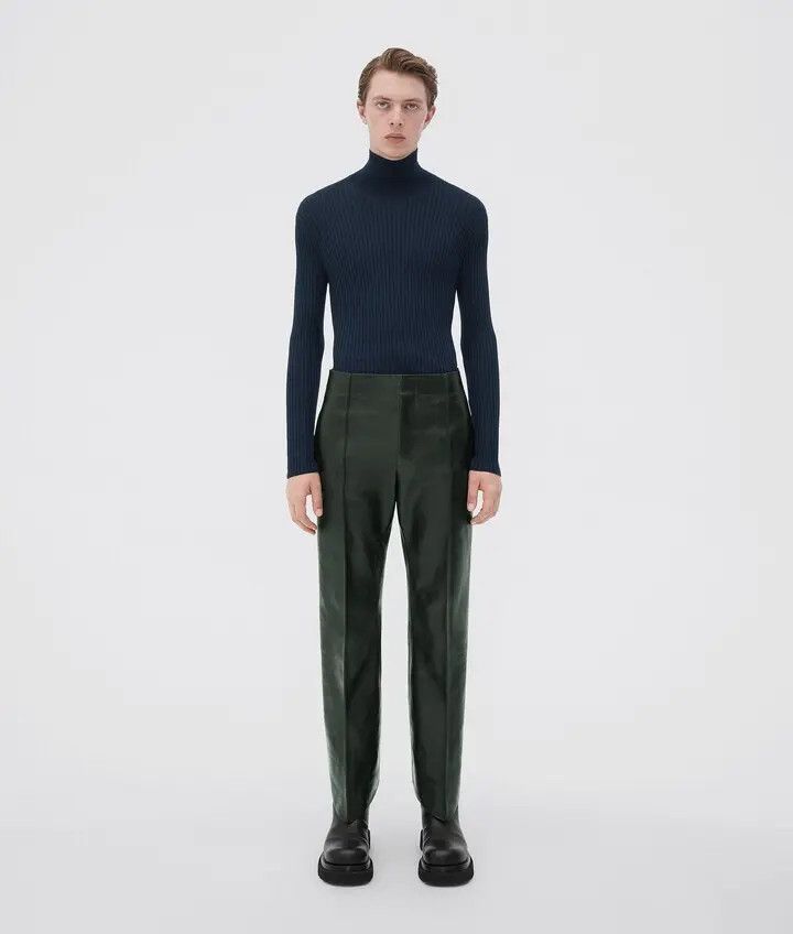 o1bcso1str0624 Silk Cashmere Ribbed Jumper in Blue