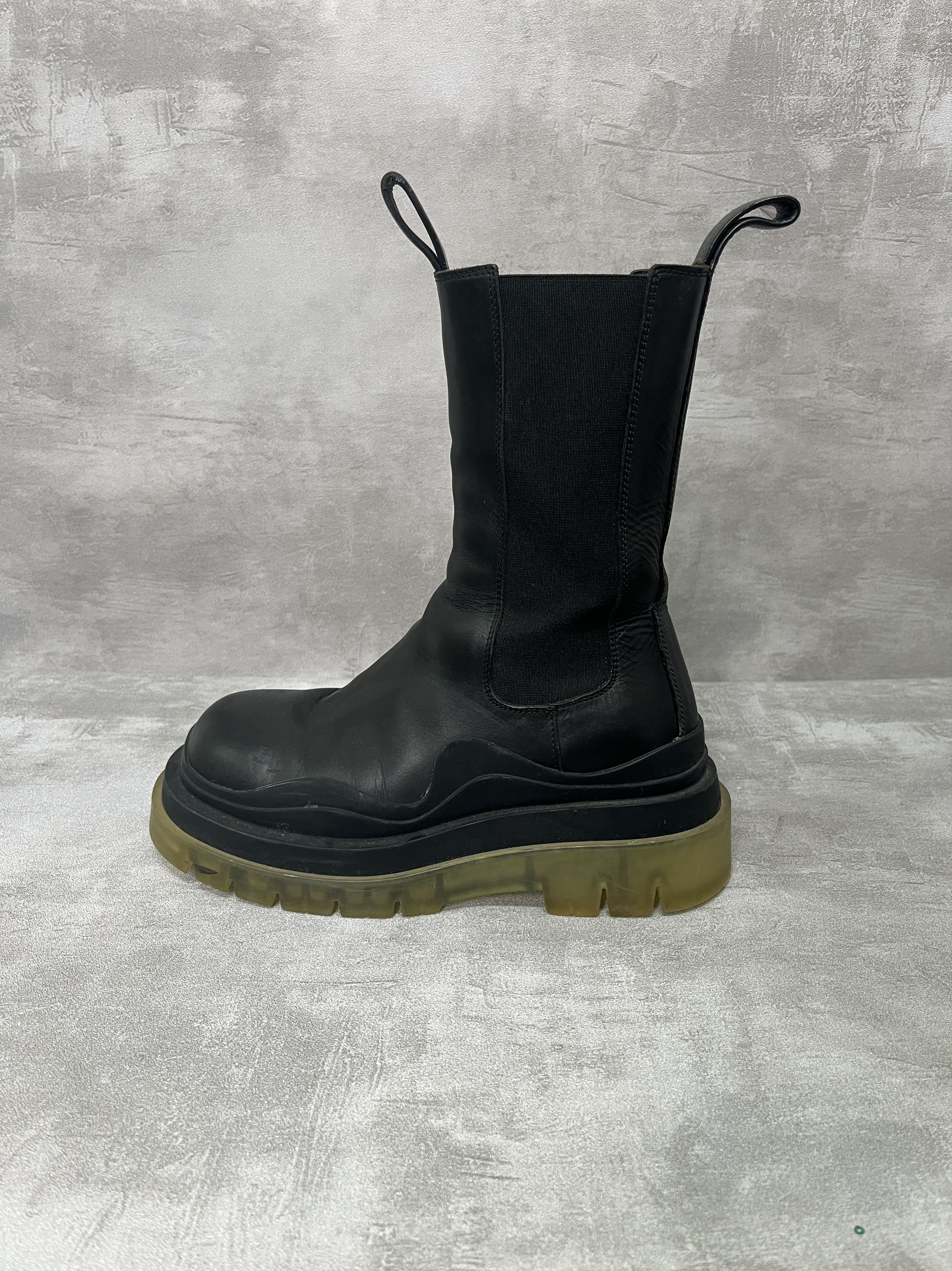Bottega Veneta Bottega Veneta Black Tire Chelsea Leather Boots Size US 4.5 / IT 34.5 - 1 Thumbnail