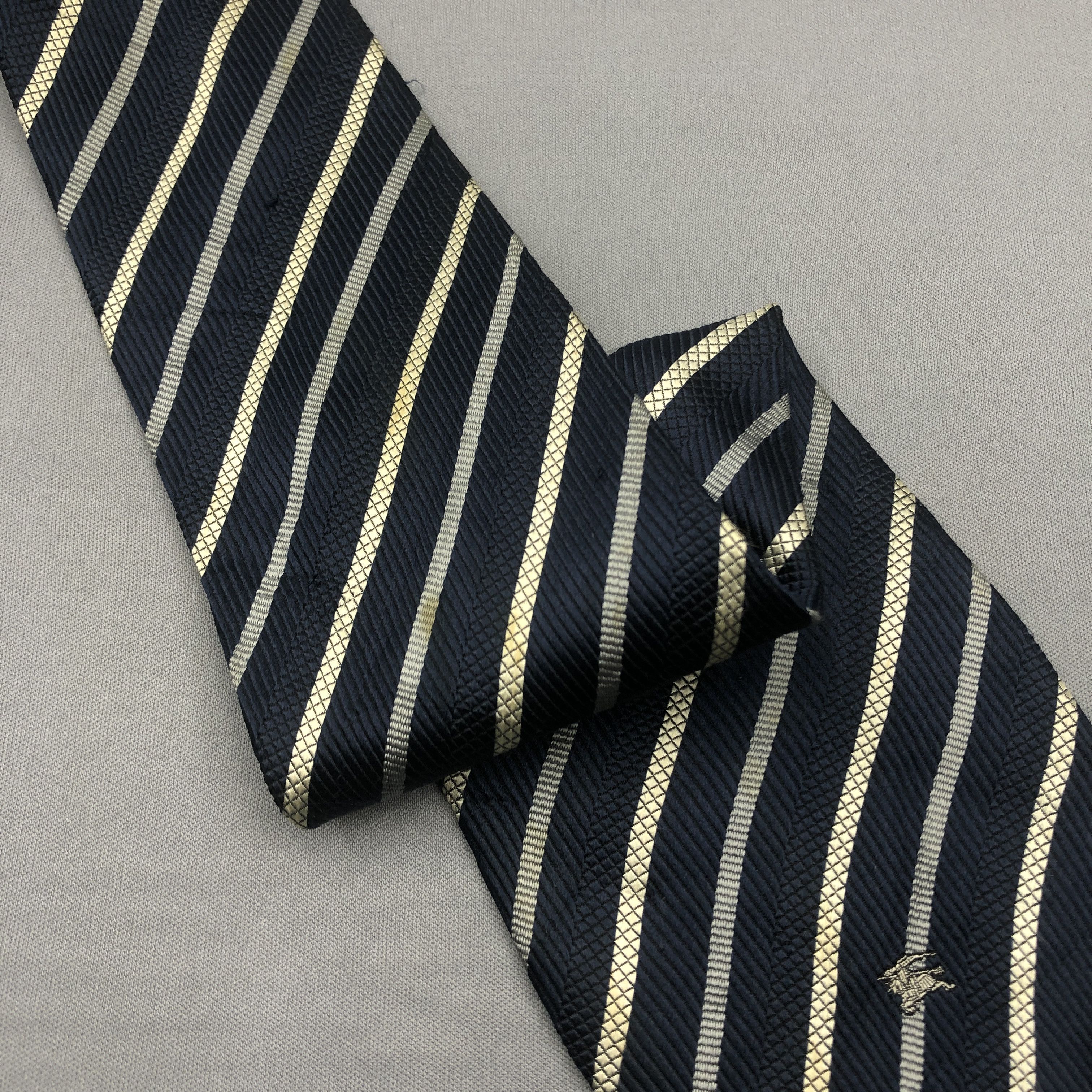 Burberry Vintage Burberry SILK Necktie Cravate Pure Silk Neck Tie Size ONE SIZE - 9 Thumbnail
