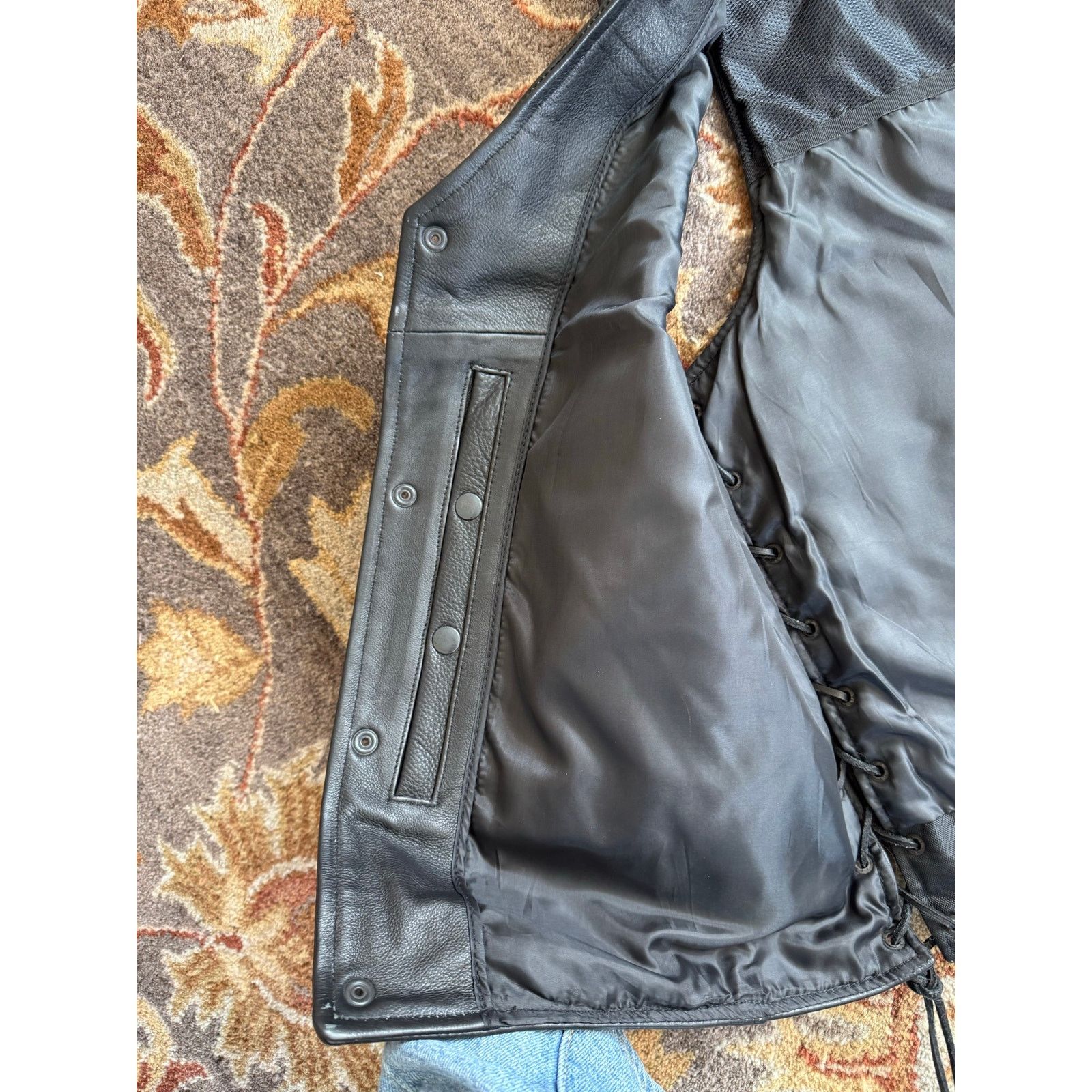 Other UNIK Premium leather motorcycle vest snap-front side laces Size US XL / EU 56 / 4 - 6 Thumbnail