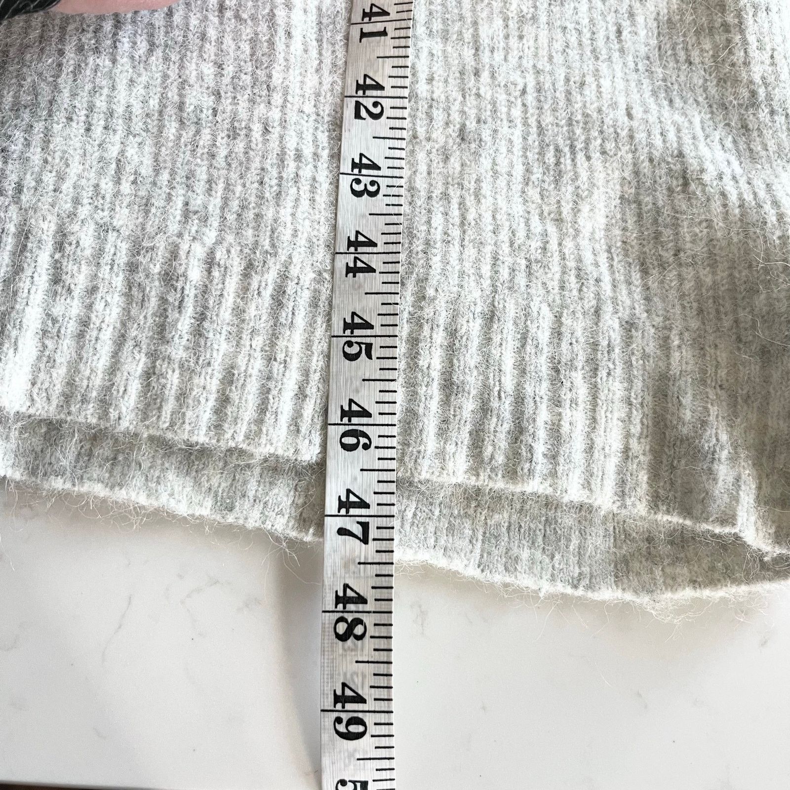 Zara Zara Heather Gray Wool V-Neck Long Sleeve Midi Sweater Dress Size S / US 4 / IT 40 - 6 Thumbnail