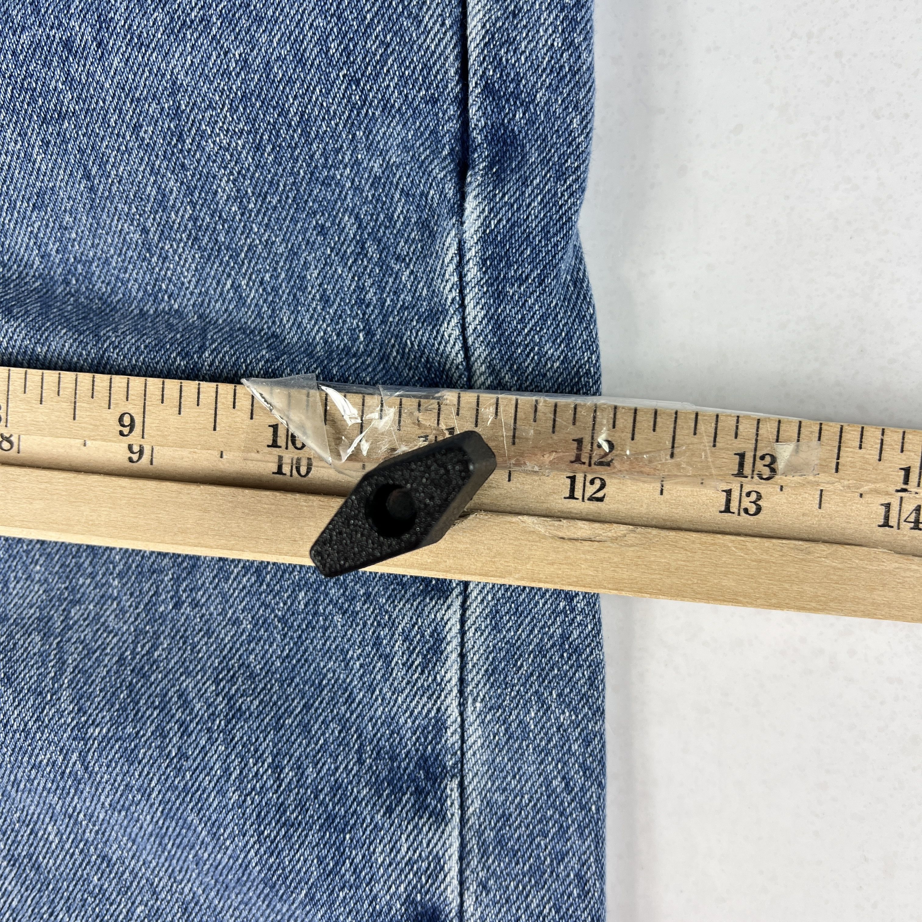 Levi's × Vintage Y2K Levi's Jeans 550 Relaxed Blue Faded Cotton Denim Size US 33 - 20 Thumbnail