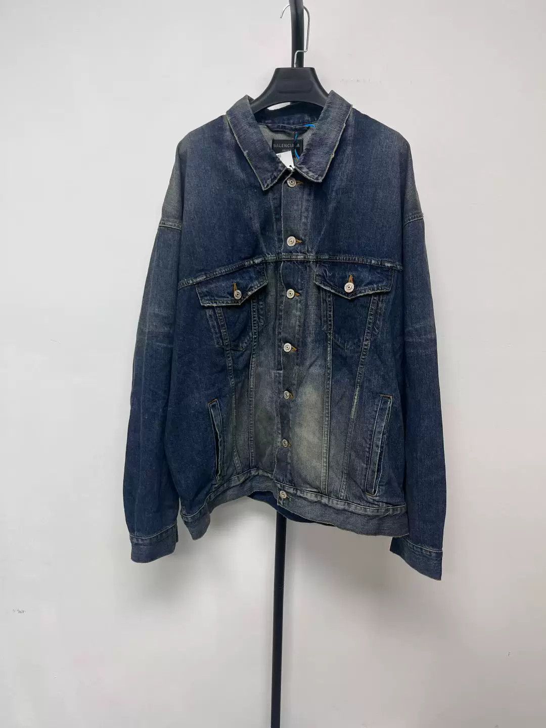 Balenciaga balenciaga washed denim long sleeve jacket Size US XS / EU 42 / 0 - 1 Thumbnail
