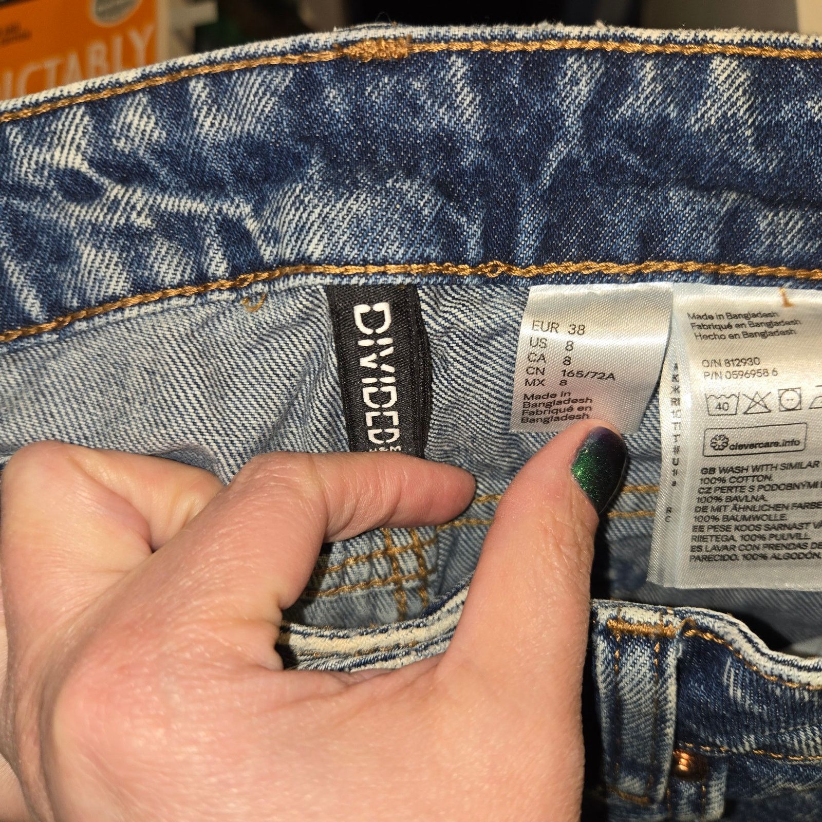 Divided Divided H&M patches distressed jeans raw hem sz 8 Size 30" / US 8 / IT 44 - 6 Thumbnail