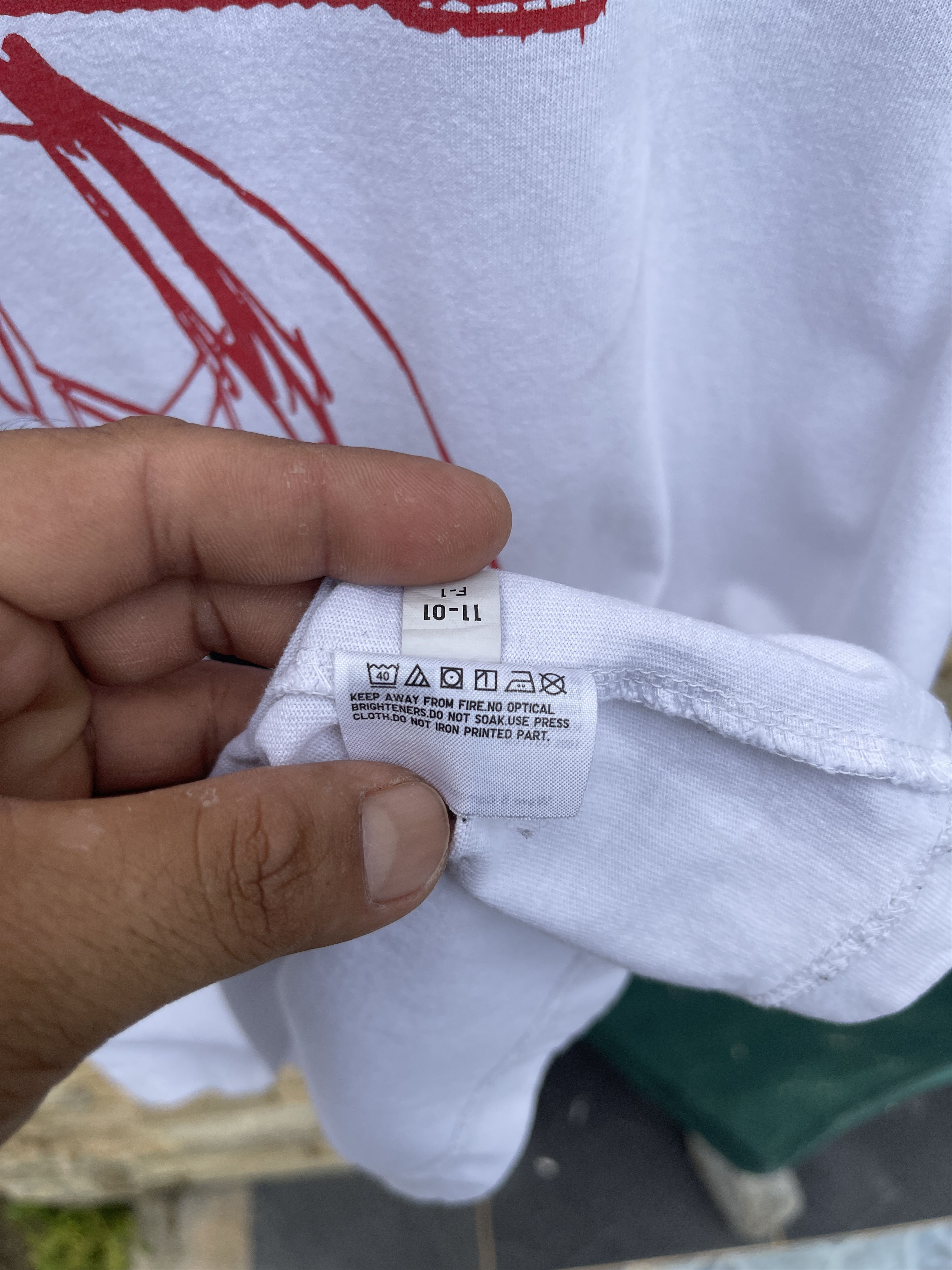Futura × Uniqlo Last Drop🔥Rare🔥Vintage FUTURA Japanese Art Uniqlo T-Shirt Size US L / EU 52-54 / 3 - 6 Thumbnail