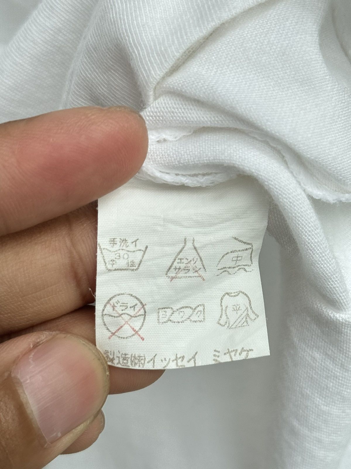 Issey Miyake × Japanese Brand Vintage Issey Miyake Sport Olivetti Tees Size US S / EU 44-46 / 1 - 7 Thumbnail