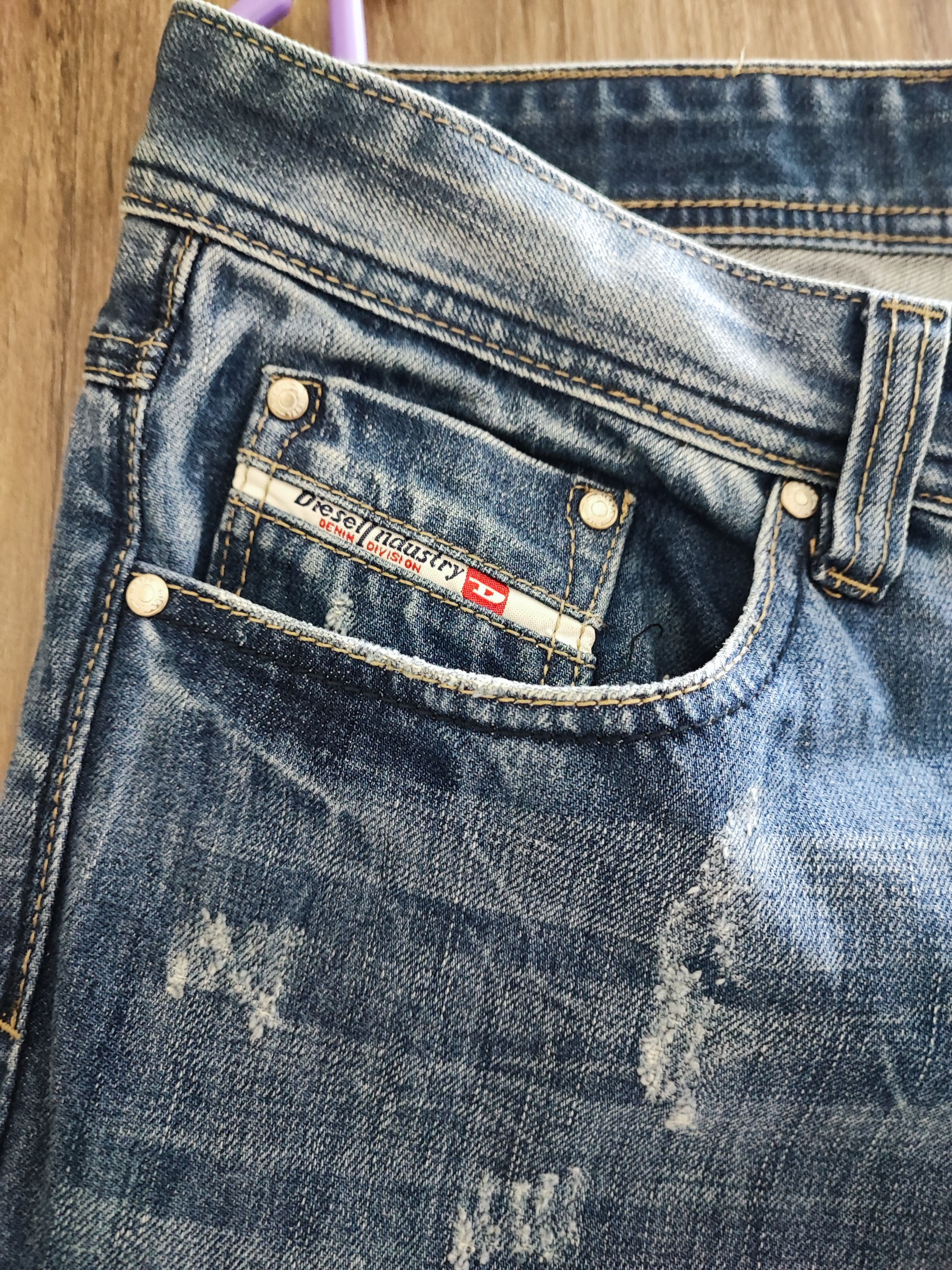 Diesel Distressed Blue Denim Made in italy