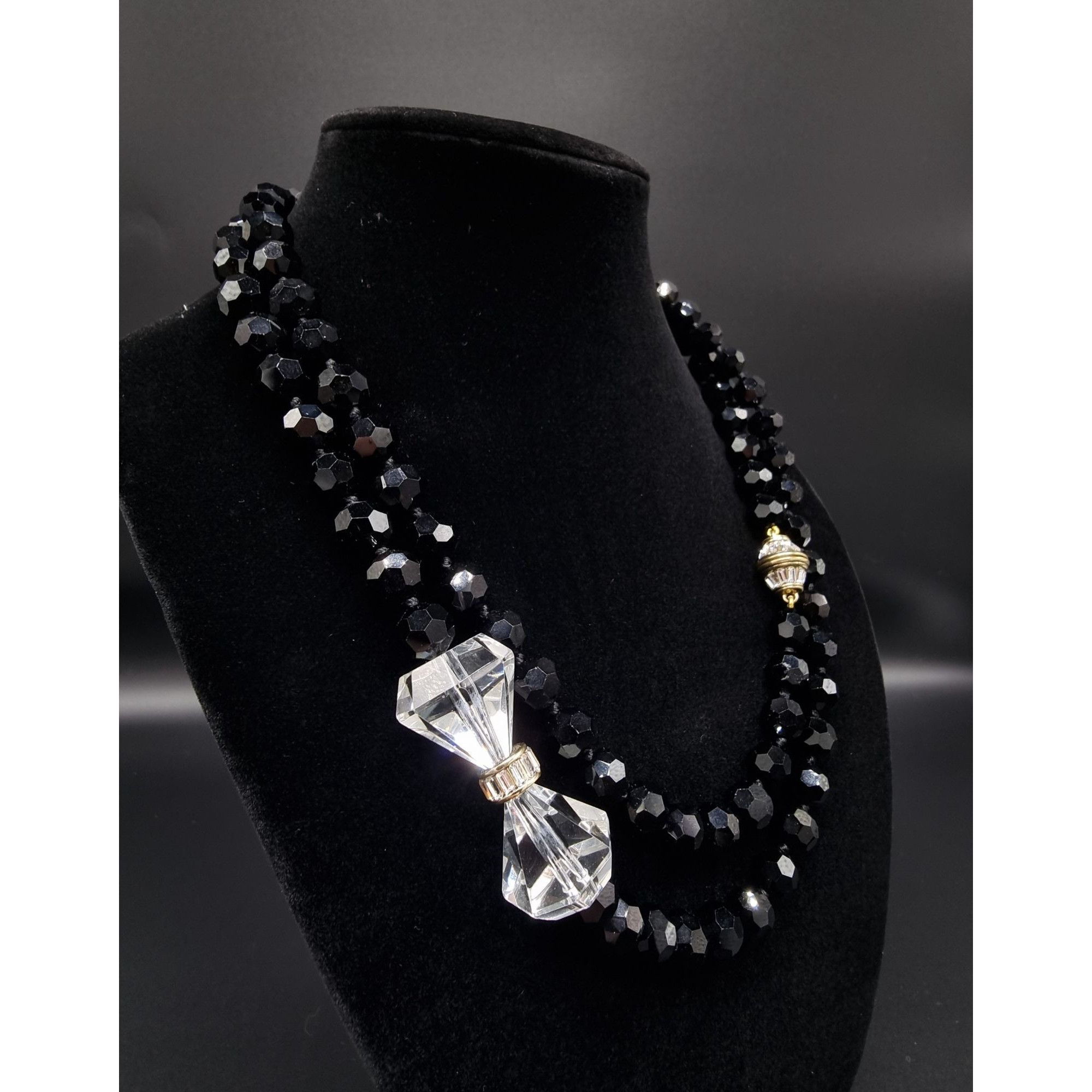 Vintage Heidi Daus Black Beaded Crystal Bow Necklace With Gold Accen Size ONE SIZE - 2 Thumbnail