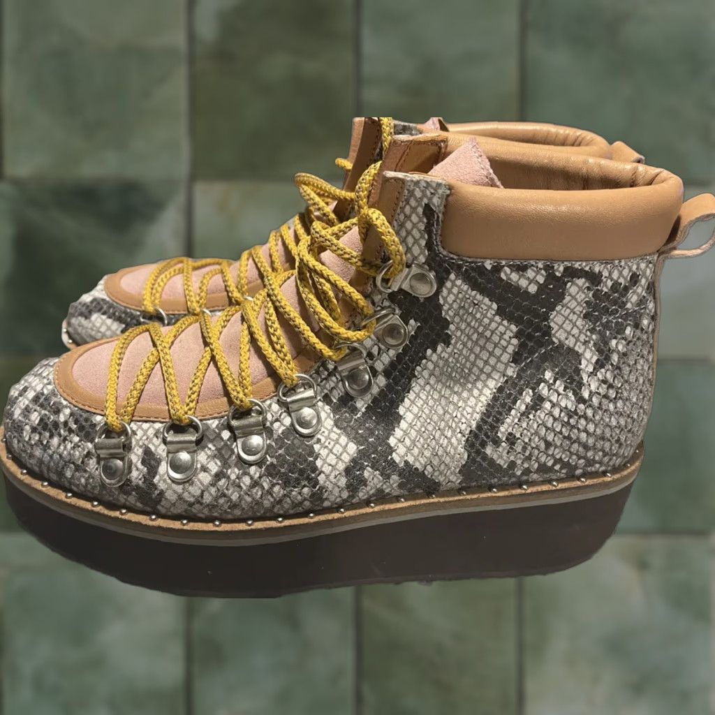 Free People Free People Durango Hiker Boots Snake Pattern Boots Sz 36 (US 6) - Womens Size US 6 / IT 36 - 1 Thumbnail