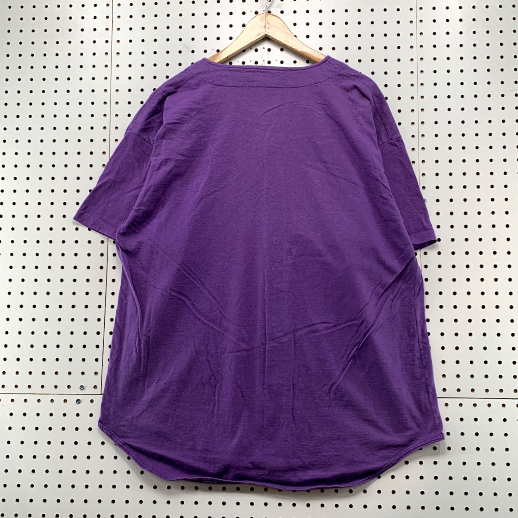 Vintage VINTAGE Looney Tunes Tweety Baseball Shirt Mens XL Purple Hip Hop Made USA Size US XL / EU 56 / 4 - 2 Thumbnail