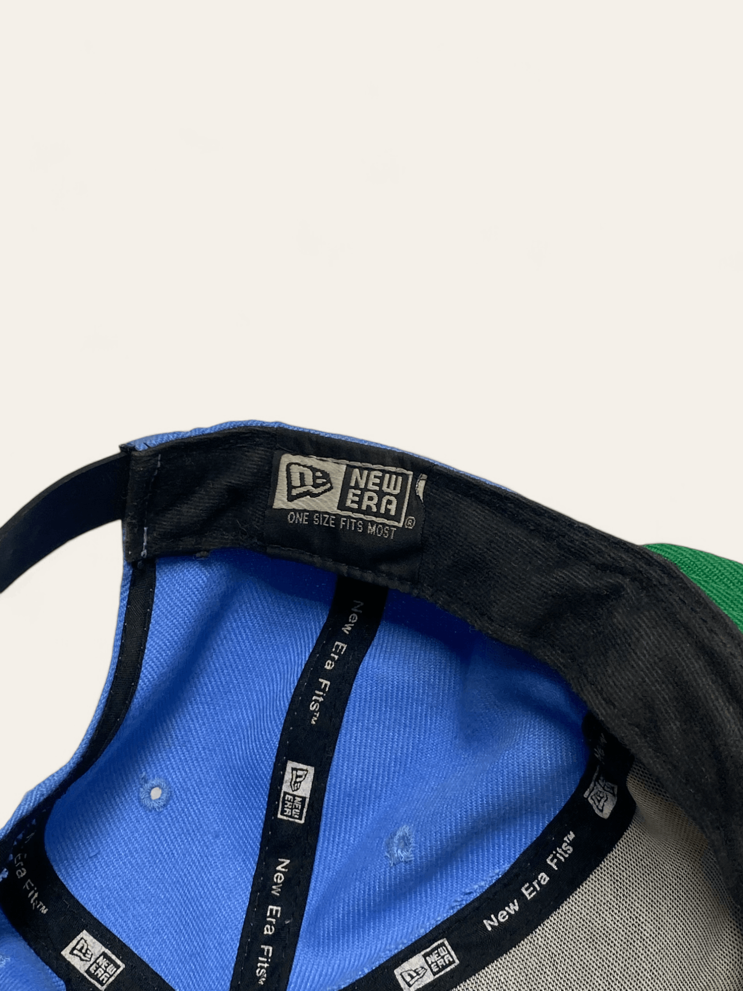 Obey VINTAGE NEW ERA OBEY SMILE BLUE CAP SNAP BACK Size ONE SIZE - 7 Thumbnail