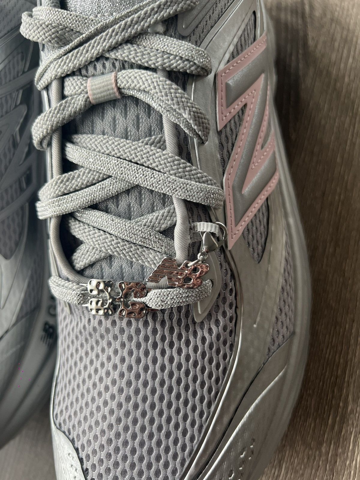 New Balance Size 12 Men’s New Balance GANNI x Fresh Foam Silver Metallic Size US 12 / EU 45 - 8 Thumbnail