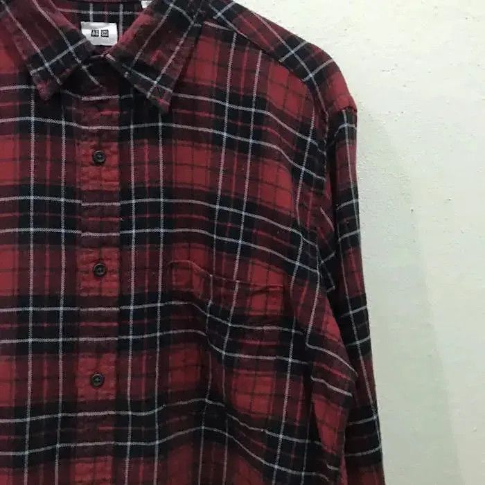 Uniqlo Japanese Brand Uniqlo Plaid Tartan Flannel Shirt Size US L / EU 52-54 / 3 - 4 Thumbnail