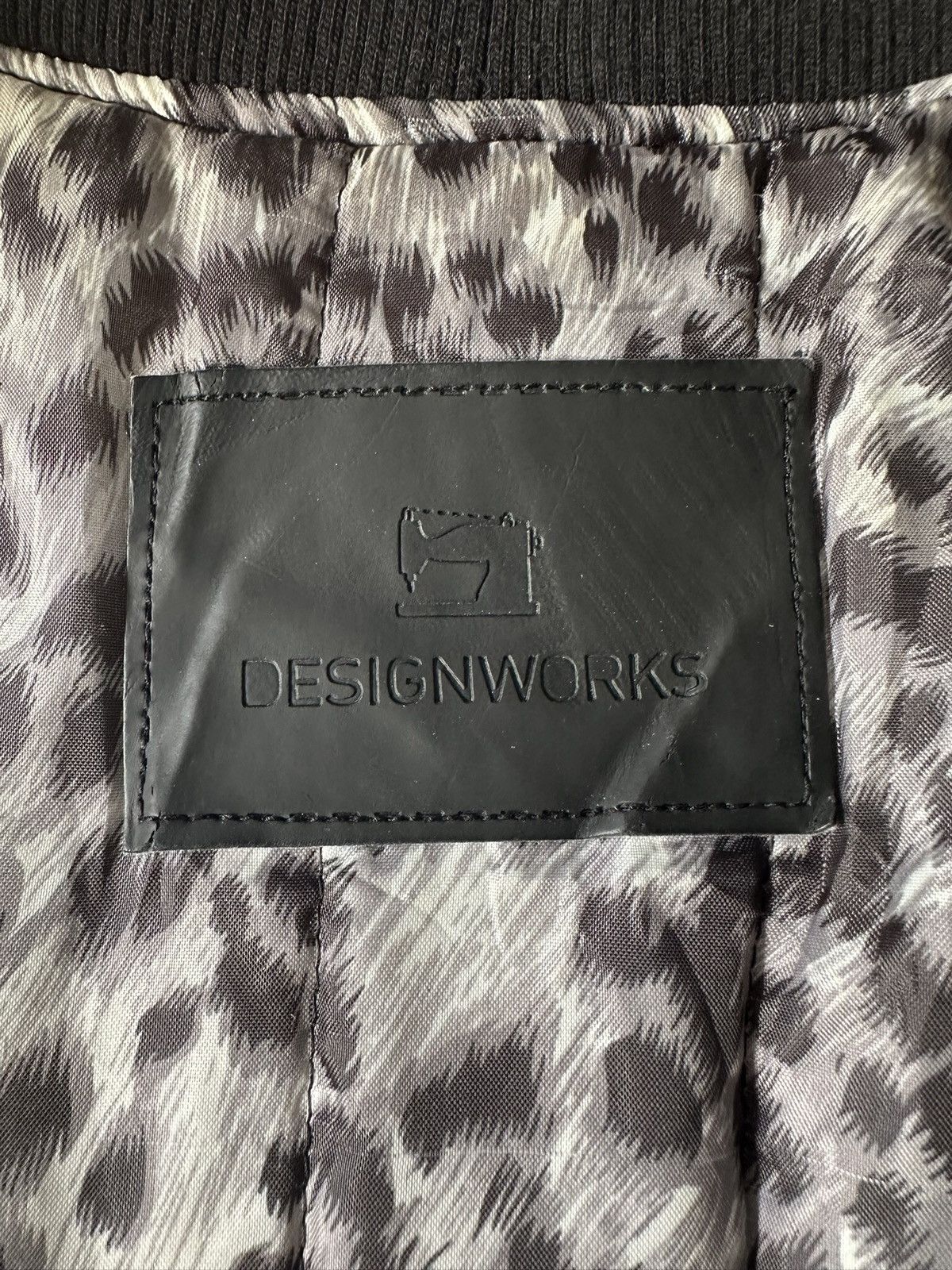 ABAHOUSE 🔥Rare🔥 Designworks coated black bomber jacket Size US L / EU 52-54 / 3 - 16 Thumbnail