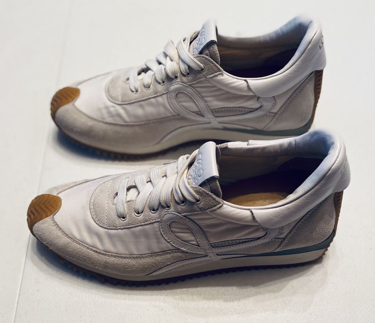 Loewe Loewe 🇮🇹 Flow Retro Runner Sneakers White Techno Suede 9 US Size US 9 / IT 39 - 23 Thumbnail
