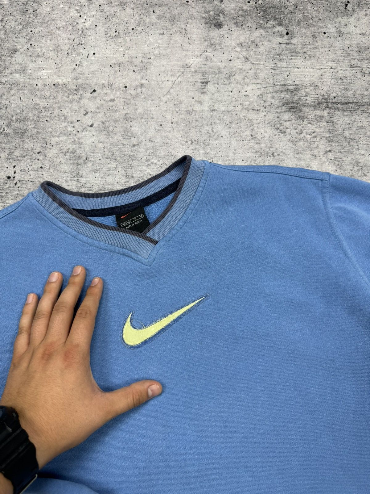 Nike × Vintage Vintage Nike Y2K Style 90's Big Central Logo Blue Sweatshirt Size M / US 6-8 / IT 42-44 - 8 Thumbnail