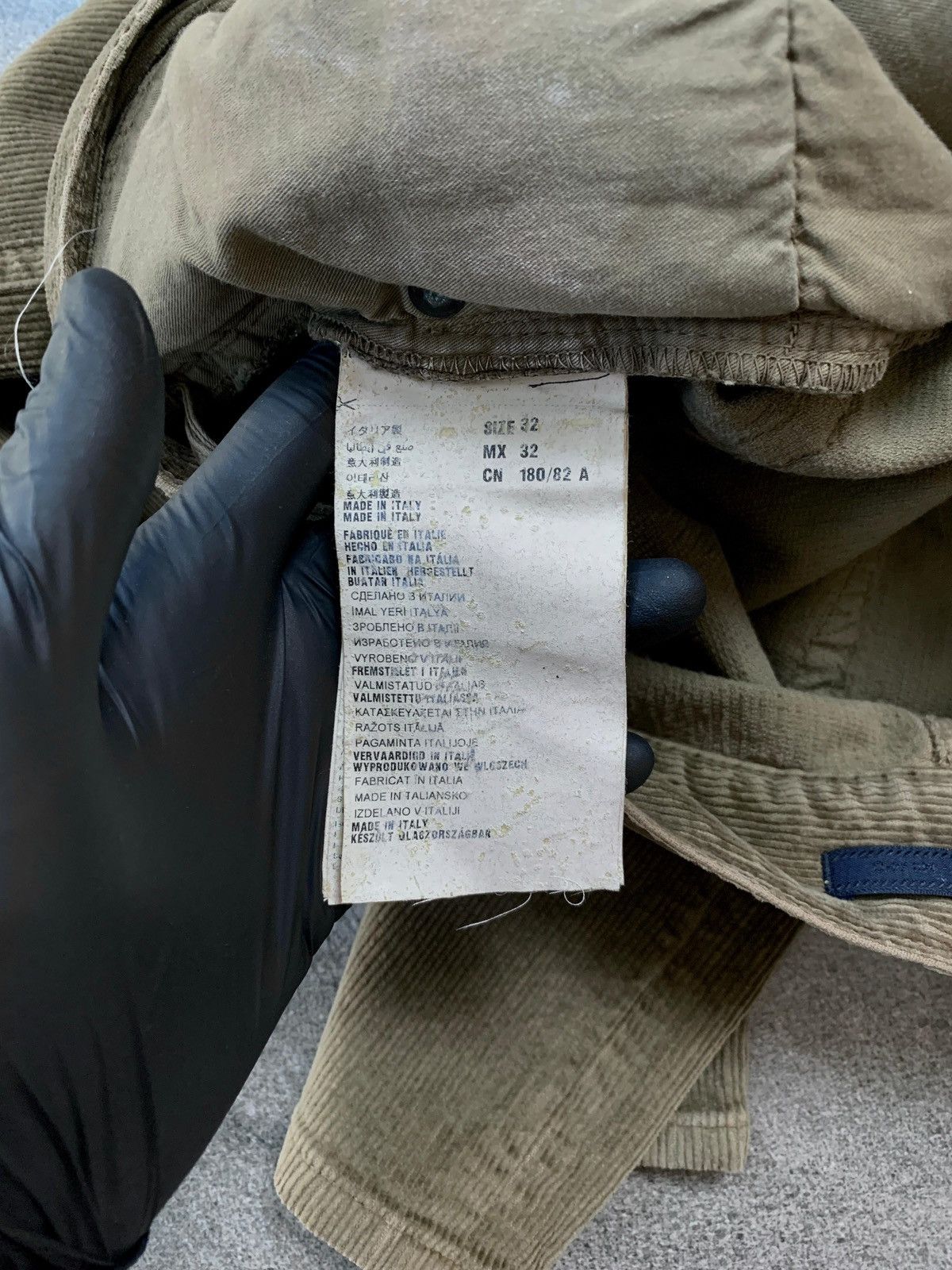 Prada Corduroy Tight Pants Size US 31 - 13 Thumbnail