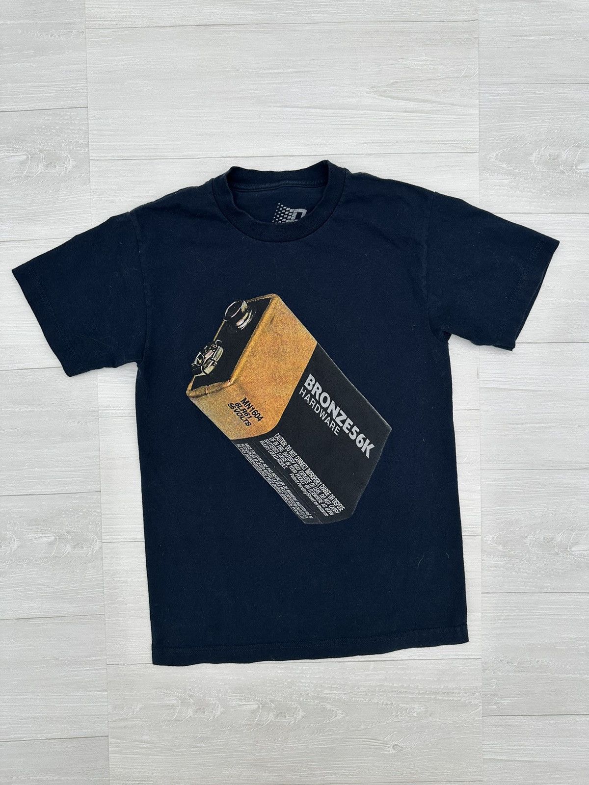 Bronze 56k Bronze 56k Navy Battery Logo Tee Sz. Small Skate Size US S / EU 44-46 / 1 - 1 Thumbnail
