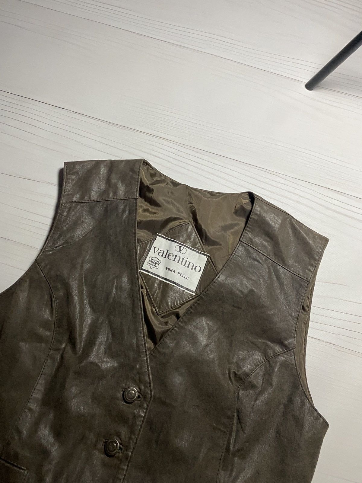 Valentino × Vera Pelle × Vintage Vintage Valentino Vera Pelle genuine leather y2k vest Size XS / US 0-2 / IT 36-38 - 5 Thumbnail
