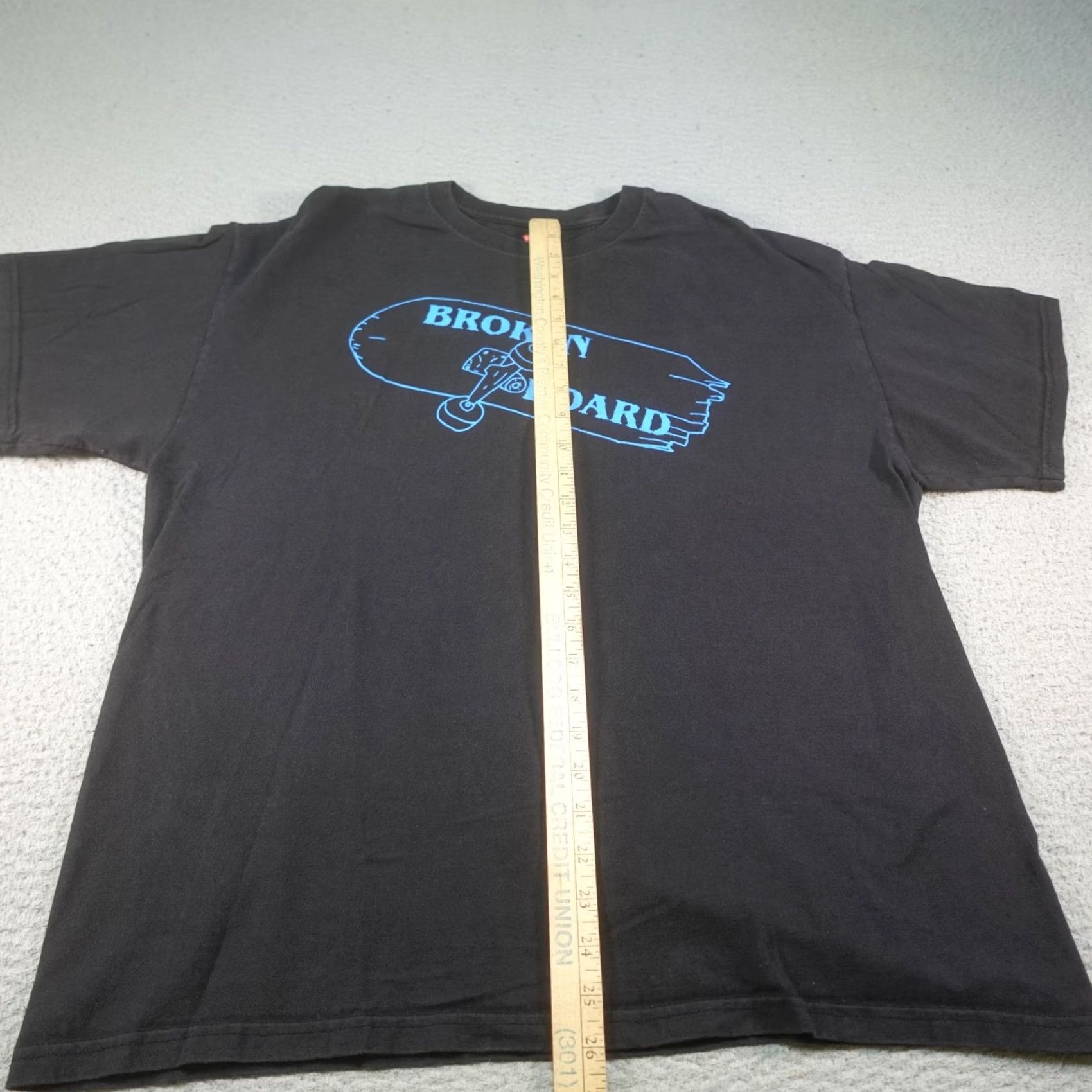 Hanes Hanes Broken Board Skater Shirt Mens XL Black Graphic Tee Skating Size US XL / EU 56 / 4 - 7 Thumbnail