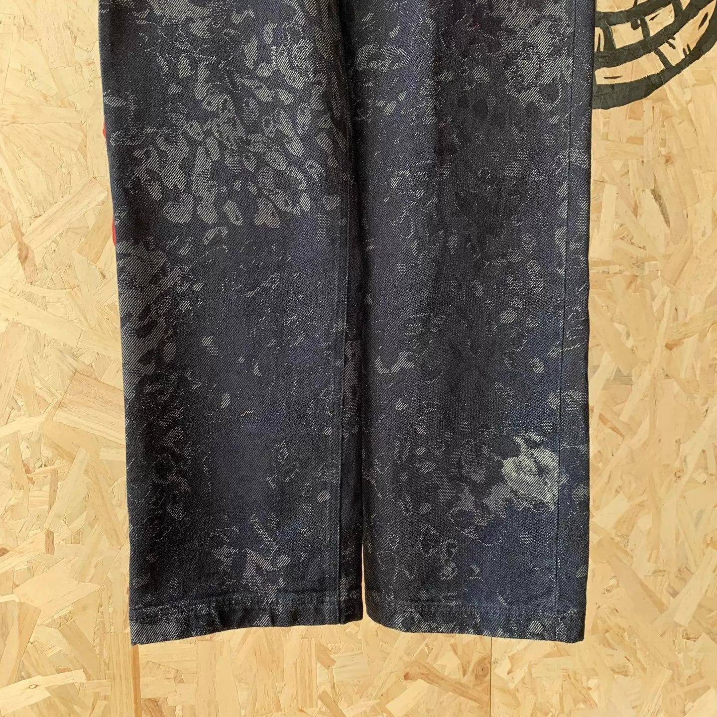 Fendi FENDI 26 H-W Button-Fly All-Over Jacquard Straight Jeans 34 Size US 34 / EU 50 - 4 Thumbnail