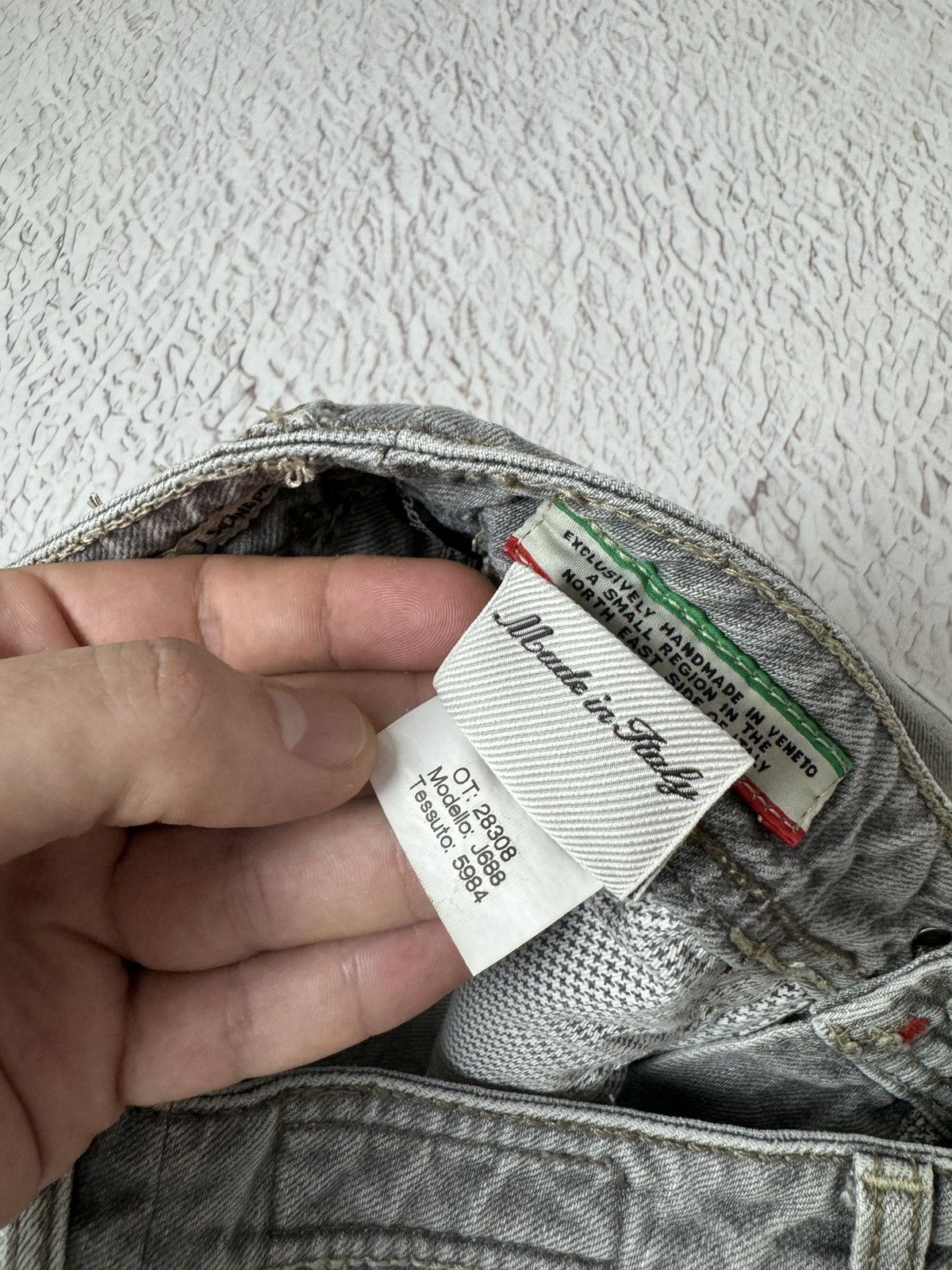 Jacob Cohen Jacob Cohen grey luxury denim handmade Japanese fabric jeans Size US 31 - 15 Thumbnail