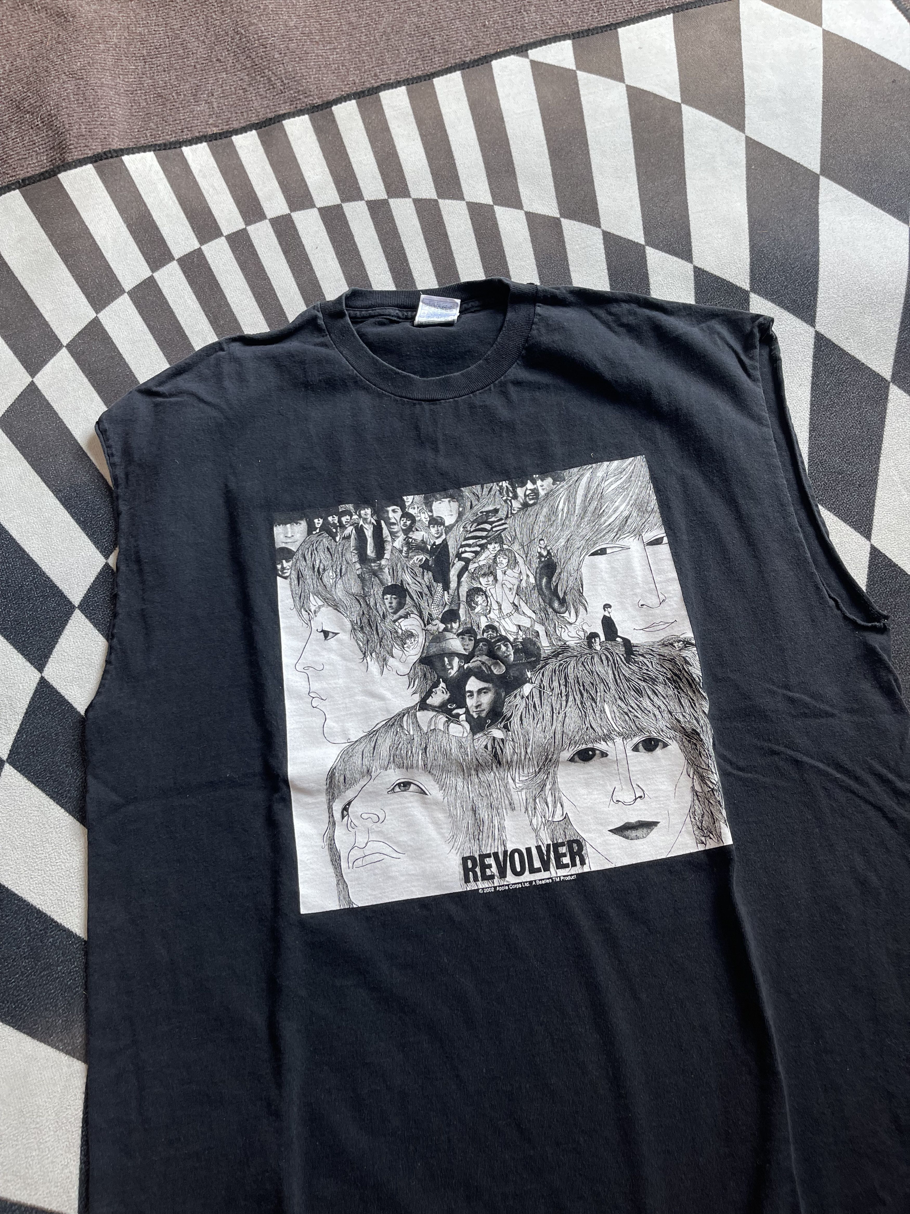 Band Tees Vintage 02 The Beatles "Revolver" Cut-off Sleeveless Tee XL Size US XL / EU 56 / 4 - 2 Thumbnail