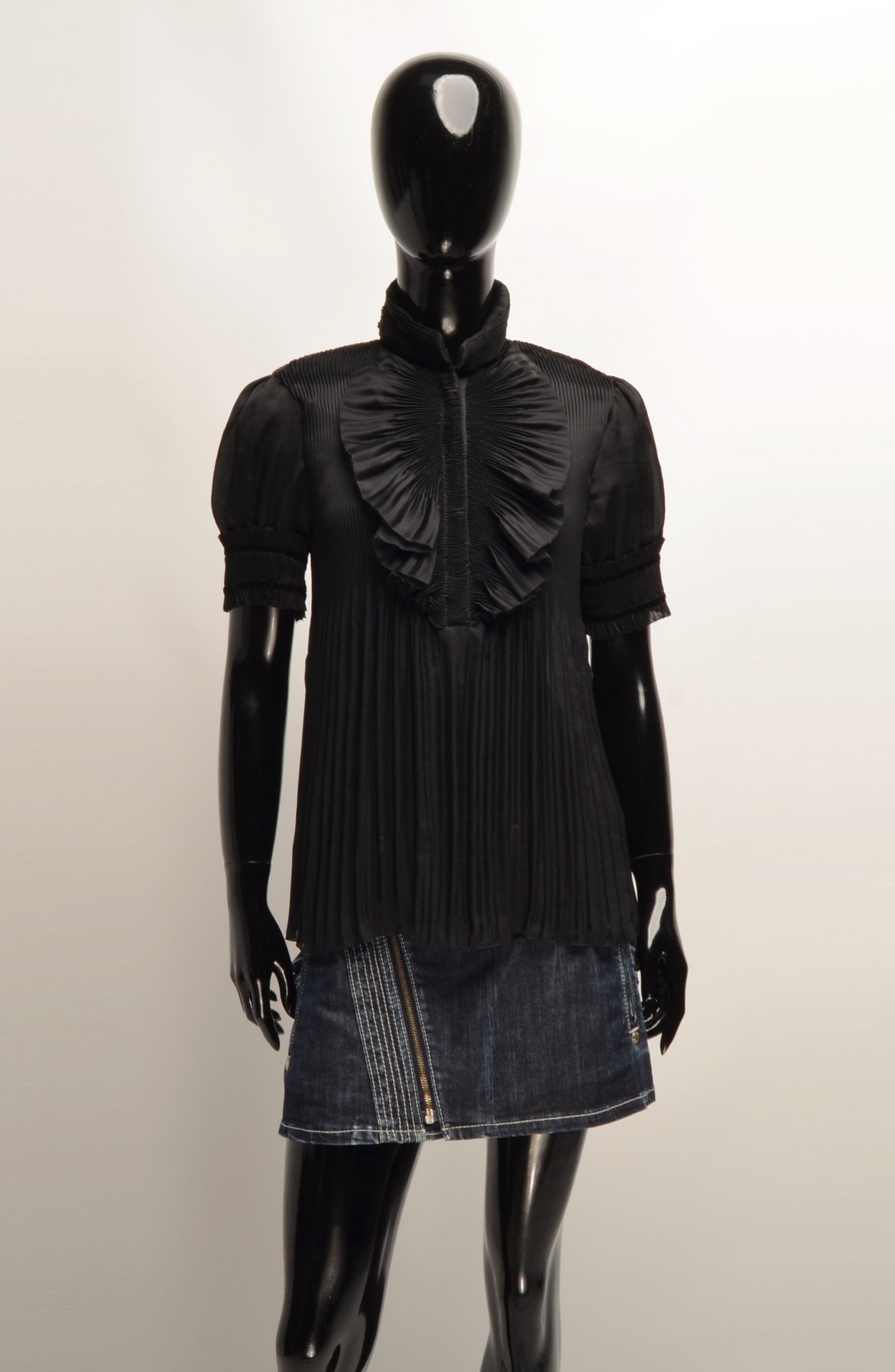 Diane von Furstenberg Diane von Furstenberg Pleated Short Sleeve Blouse Size S / US 4 / IT 40 - 1 Thumbnail