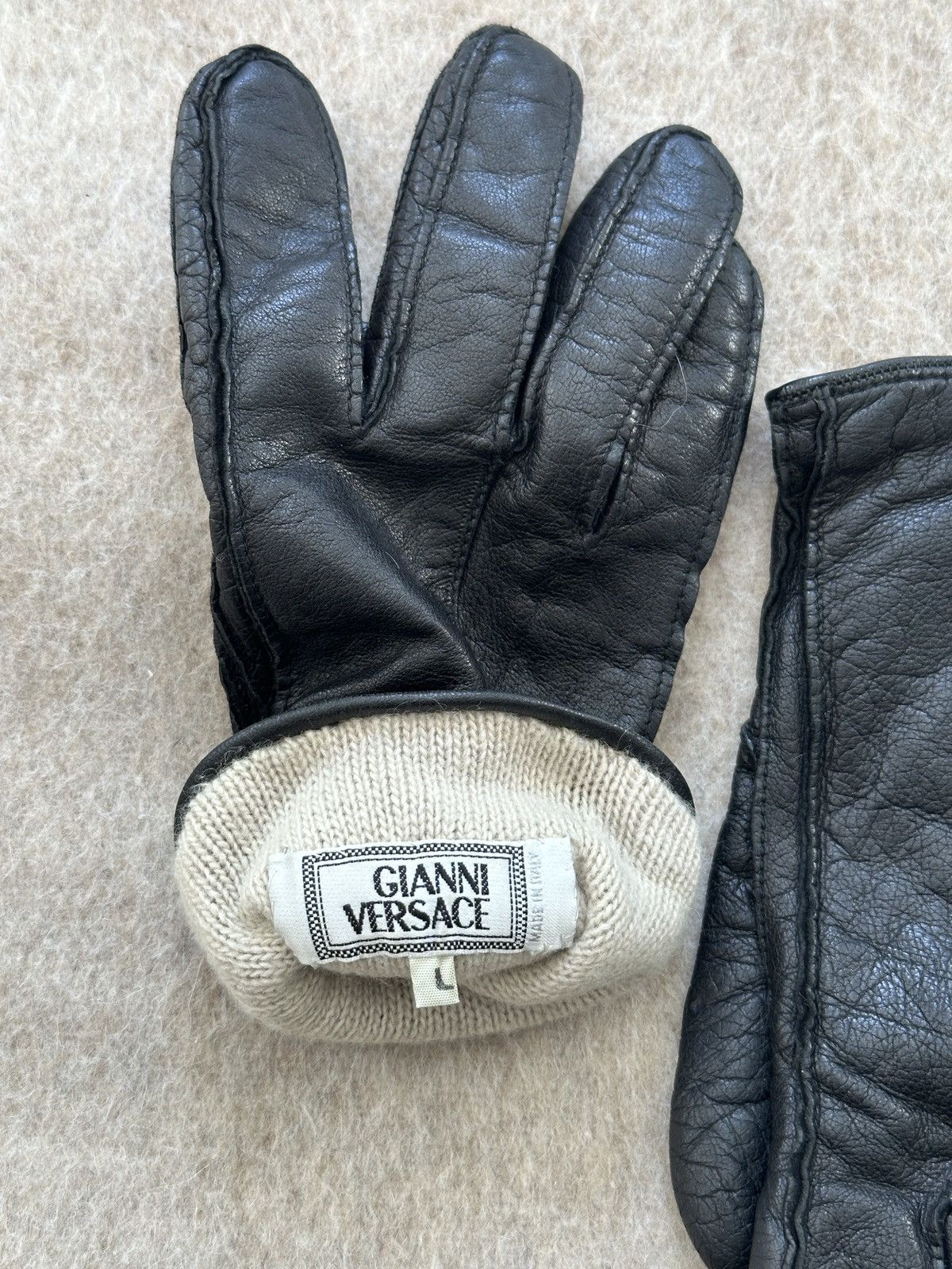 Versace 1990s Gianni Versace Leather and Sterling Wool Lined Gloves Size ONE SIZE - 3 Thumbnail